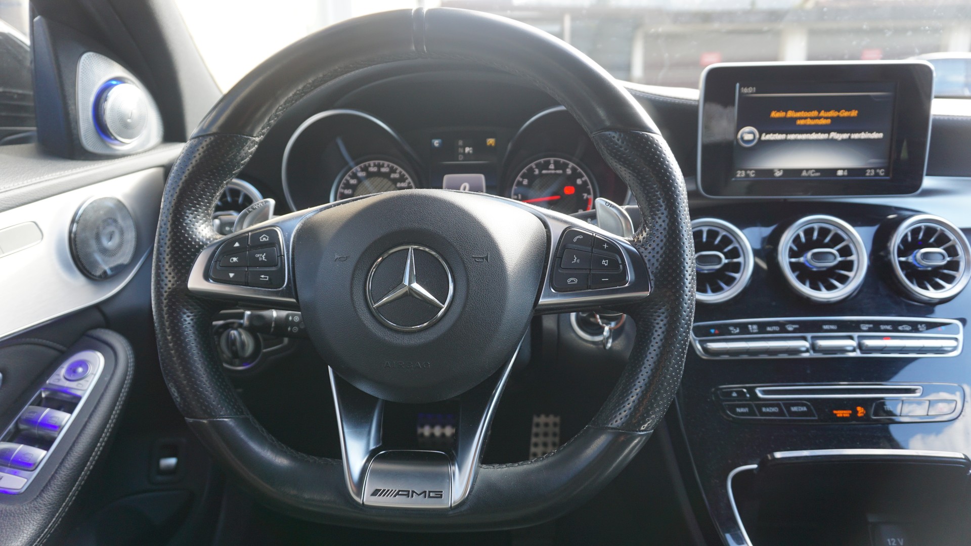 MERCEDES-BENZ C 63 AMG Speedshift-image-10