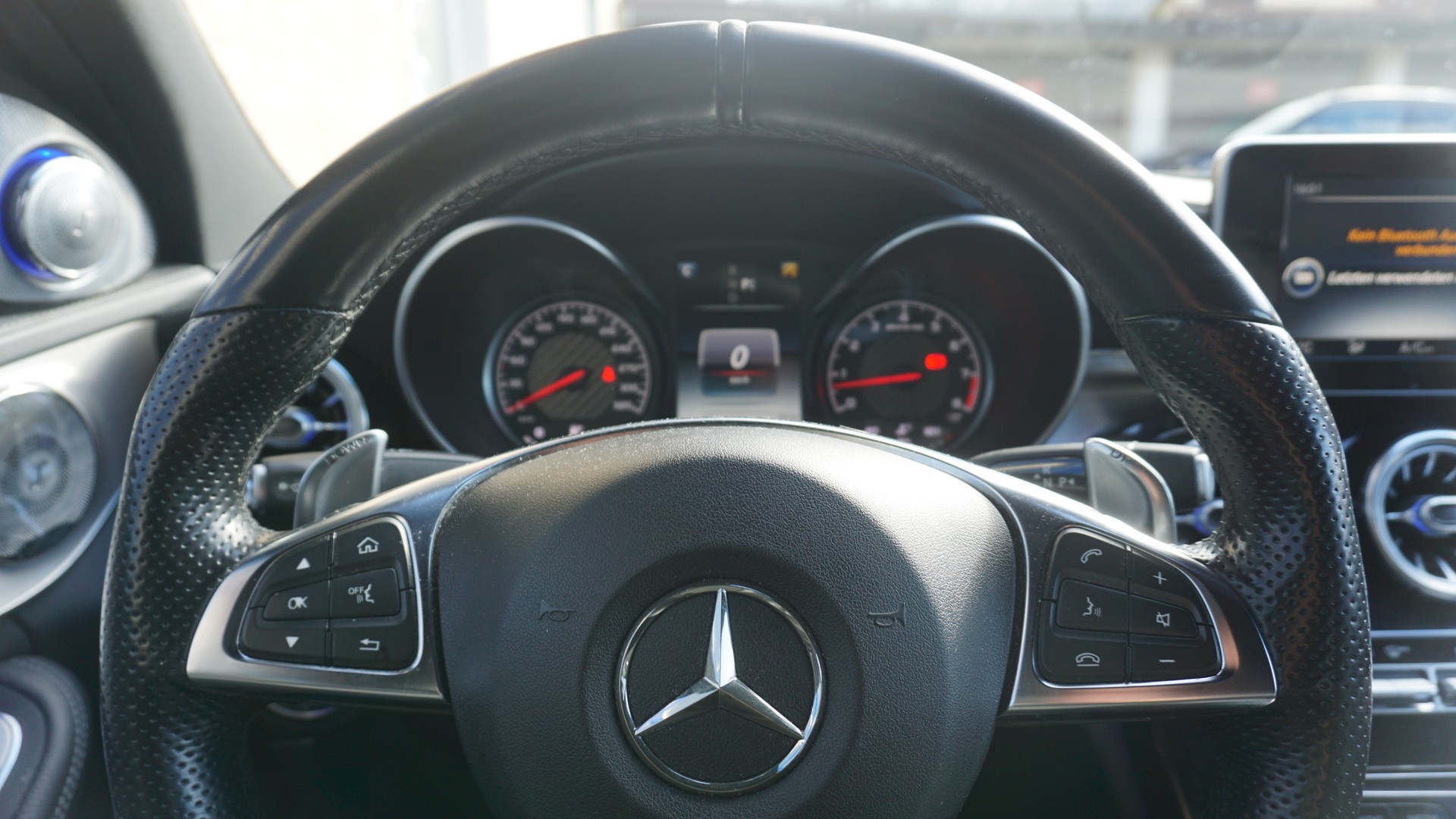 MERCEDES-BENZ C 63 AMG Speedshift-image-9