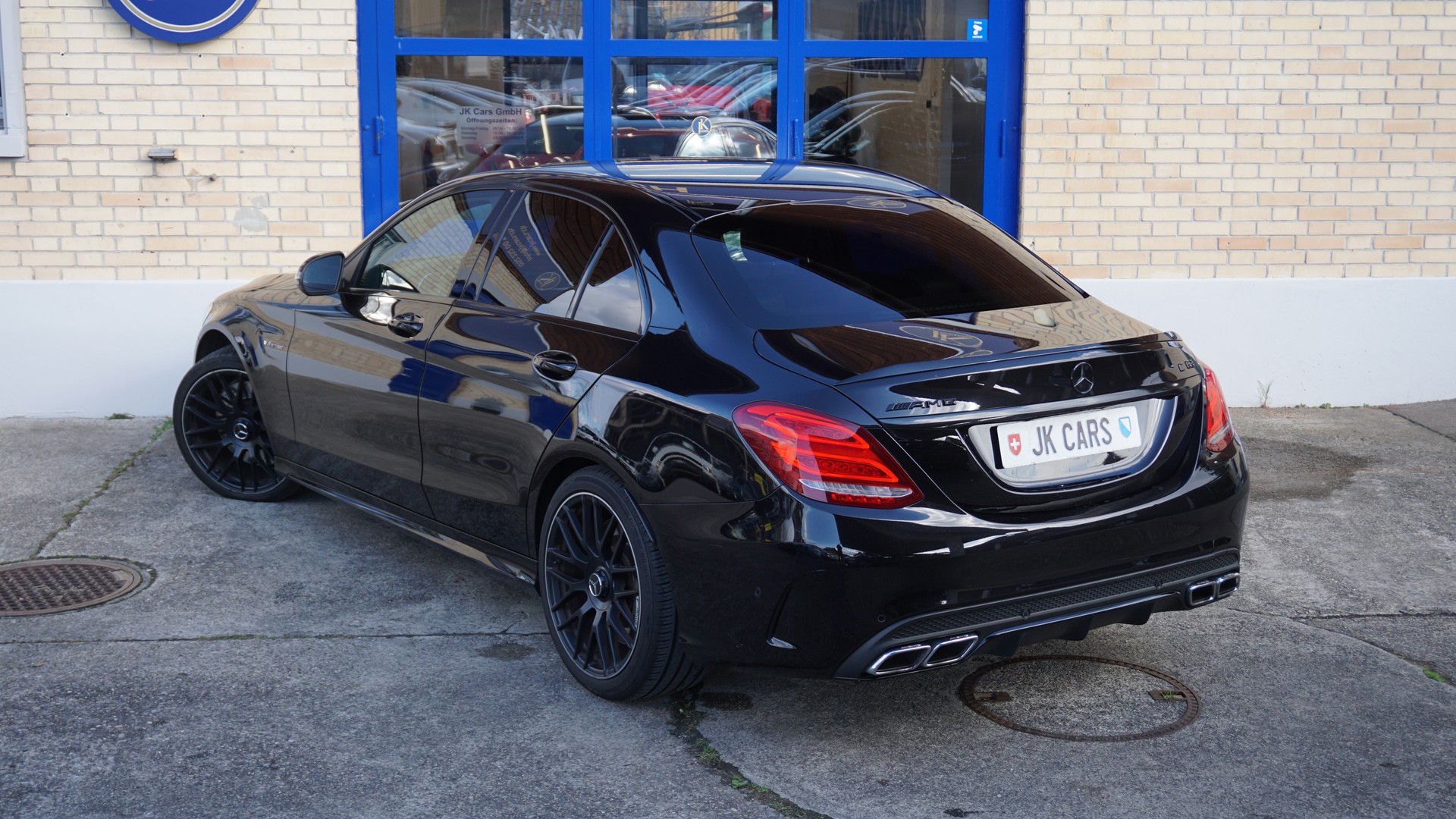 MERCEDES-BENZ C 63 AMG Speedshift-image-8