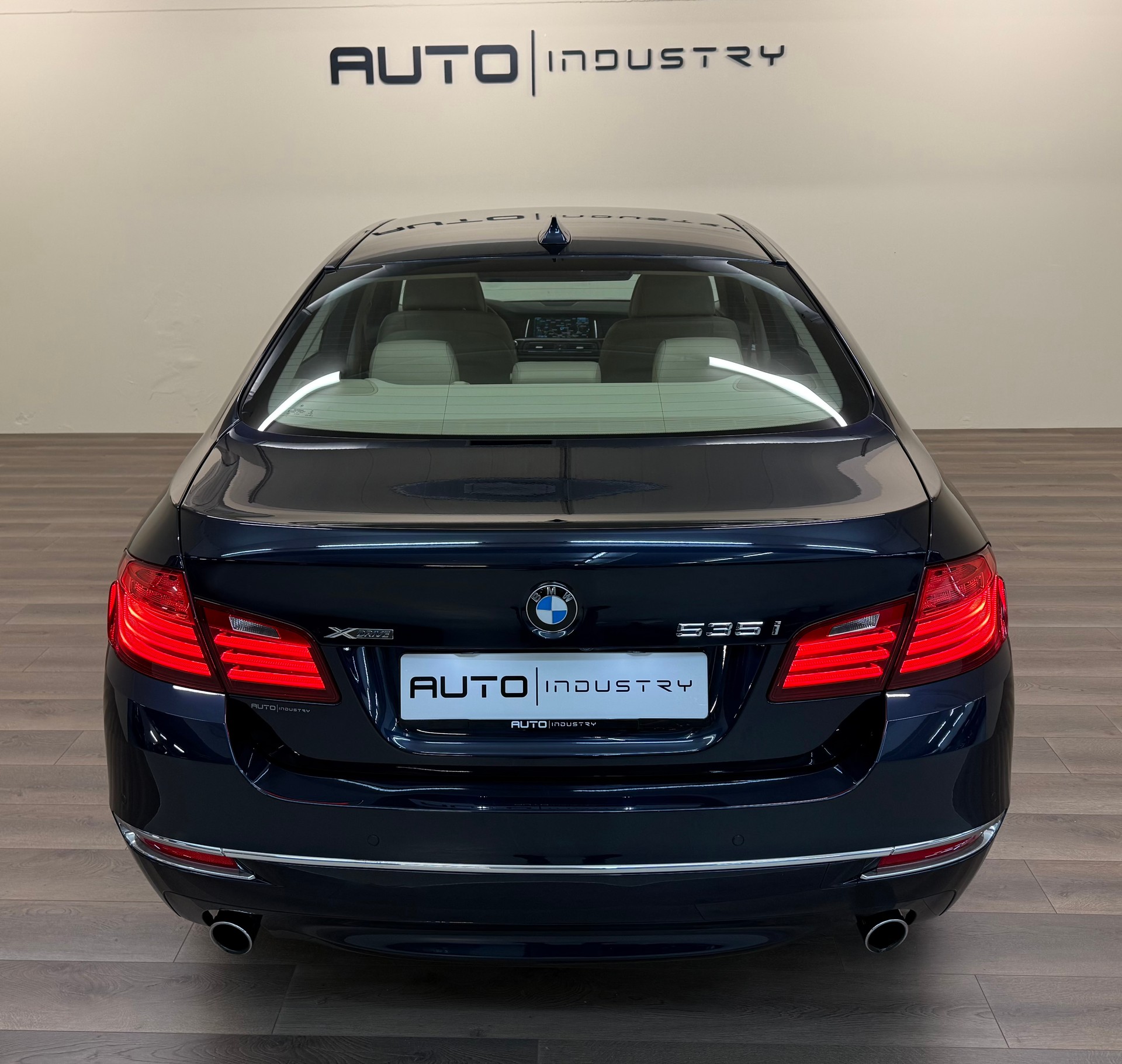 BMW 535i xDrive Luxury Line Steptronic-image-8