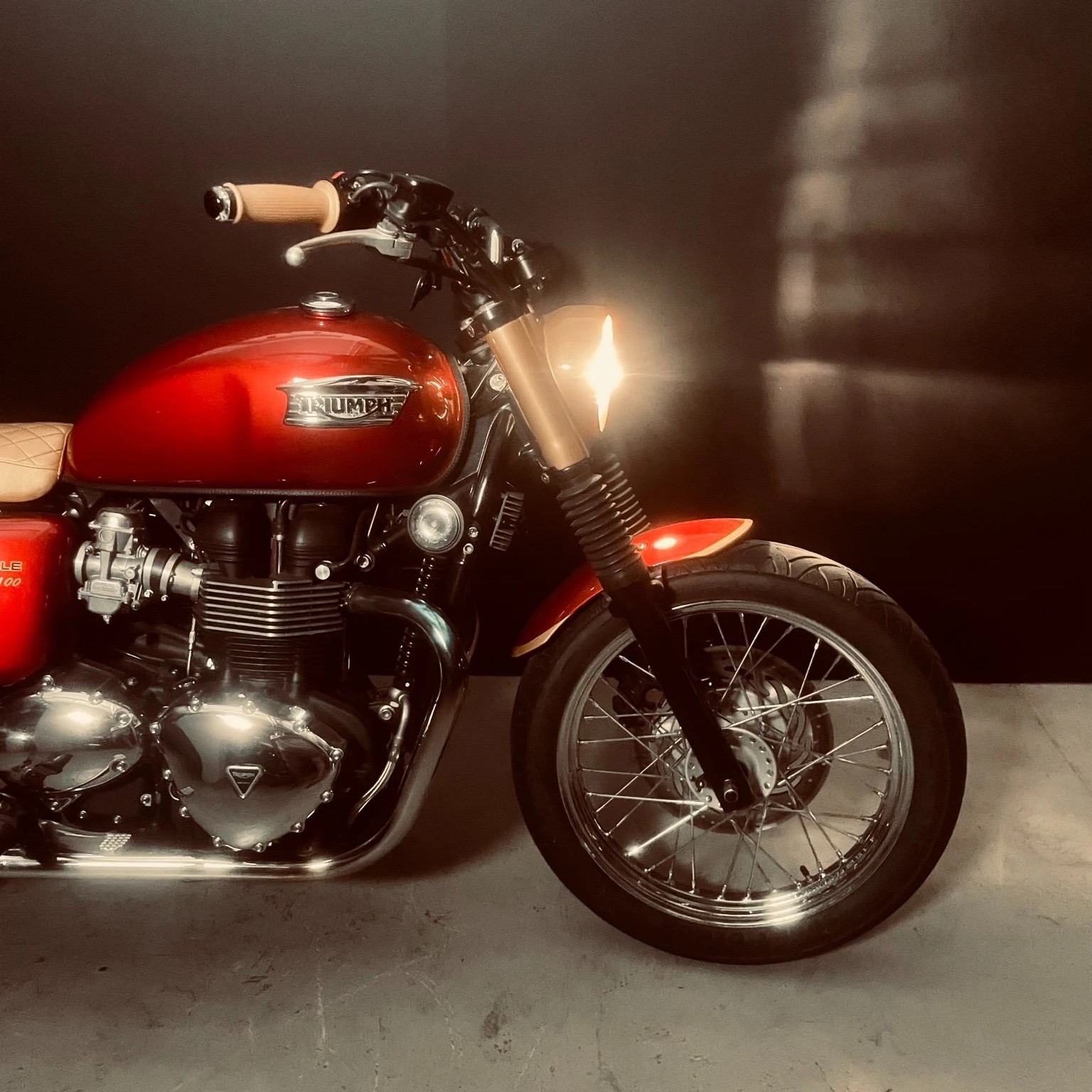 TRIUMPH Bonneville T100-image-5