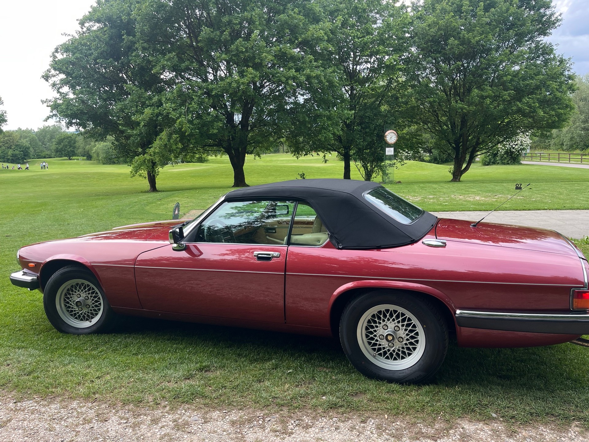 JAGUAR XJS 5.3 V12 Convertible-image-4
