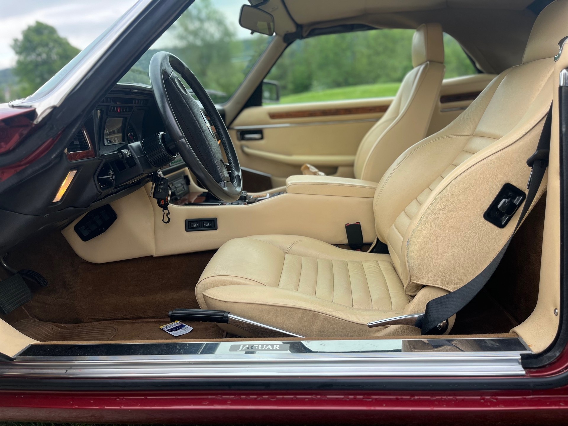 JAGUAR XJS 5.3 V12 Convertible-image-2