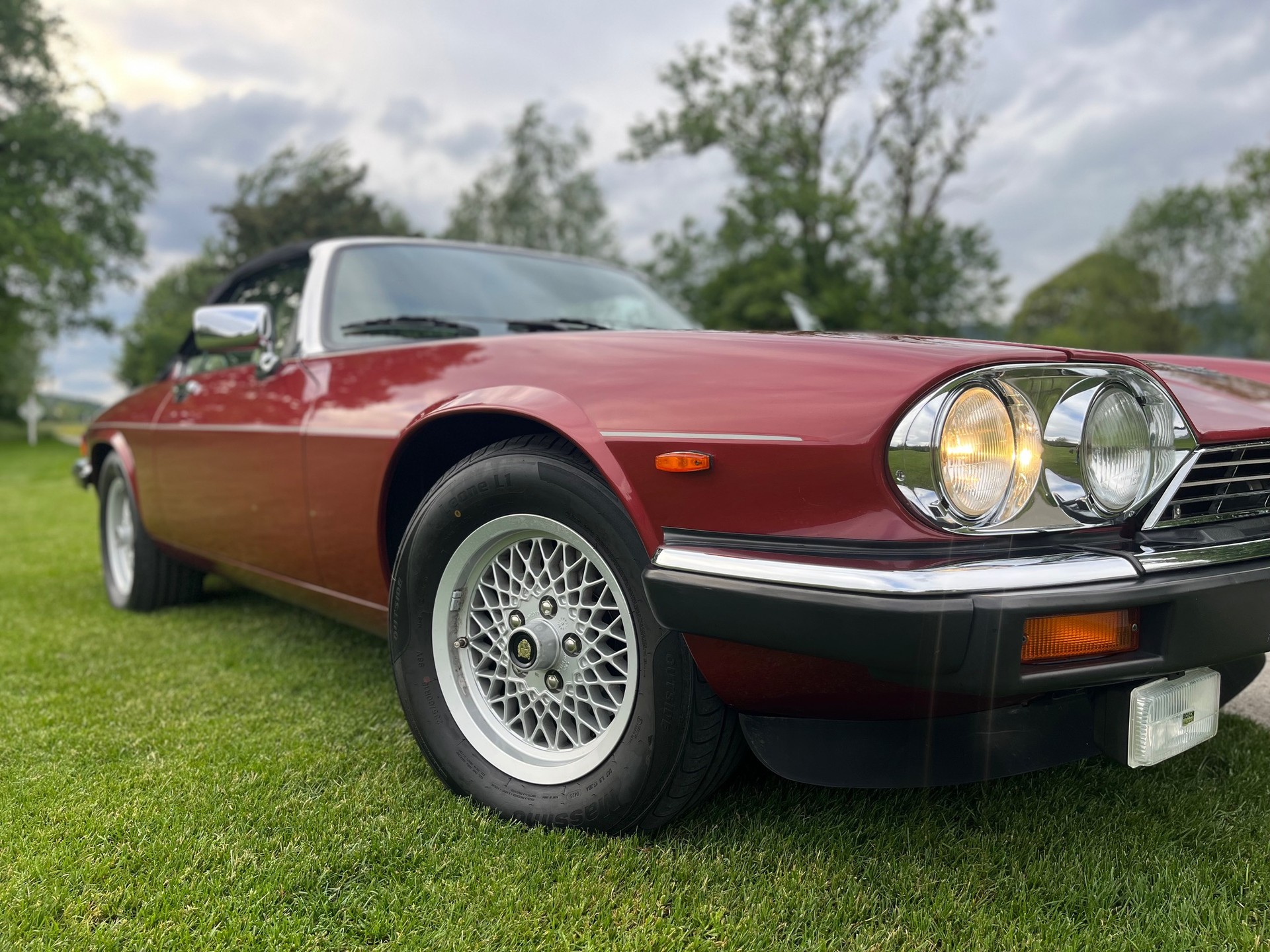 JAGUAR XJS 5.3 V12 Convertible-image-1