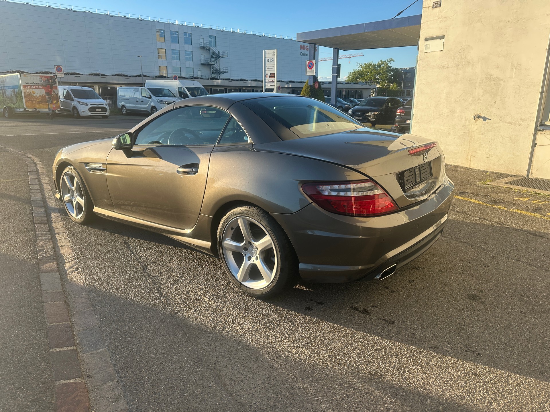 MERCEDES-BENZ SLK 200 7G-Tronic-image-6