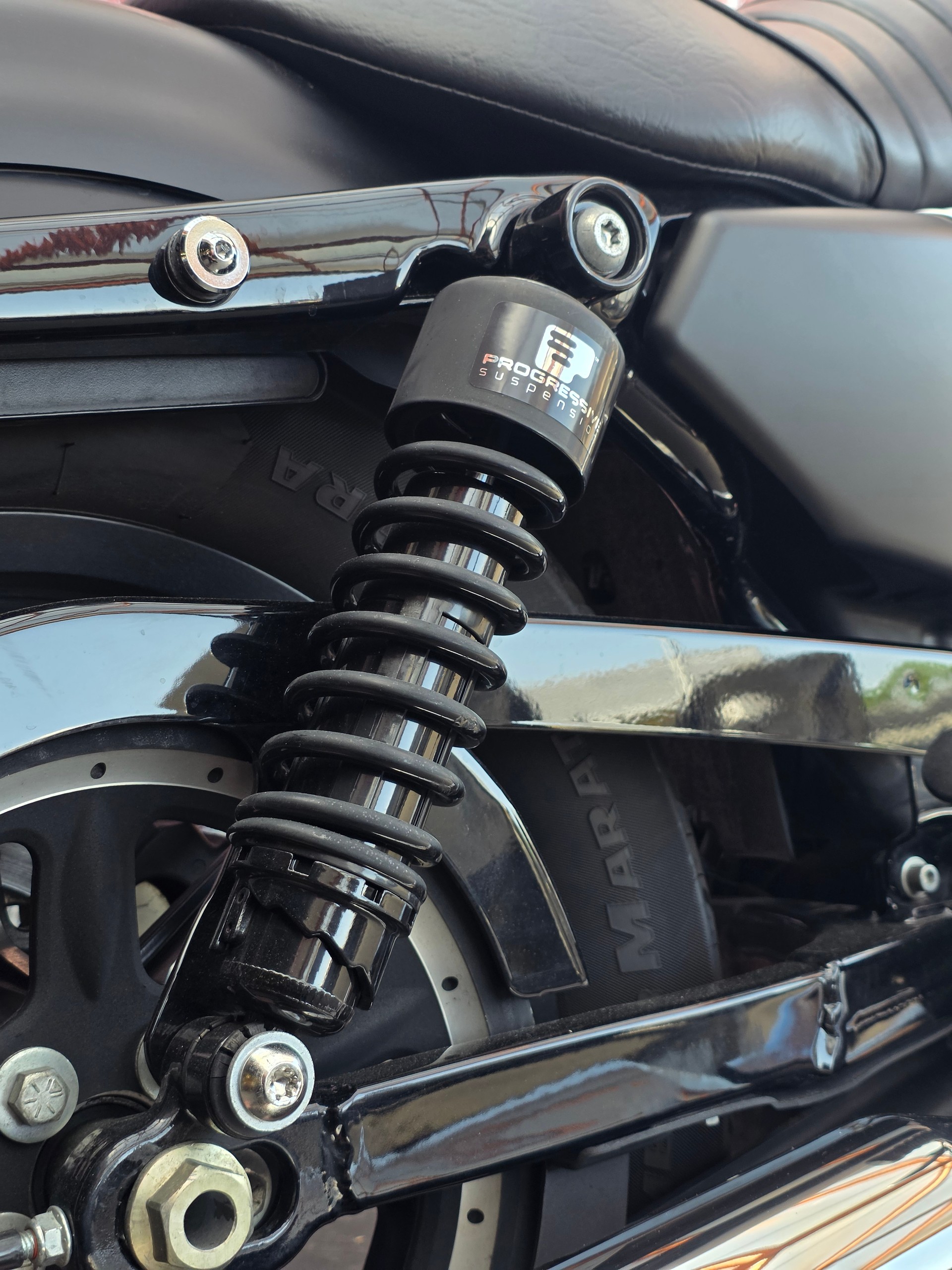 HARLEY-DAVIDSON XL 883 N Sportster Iron-image-11