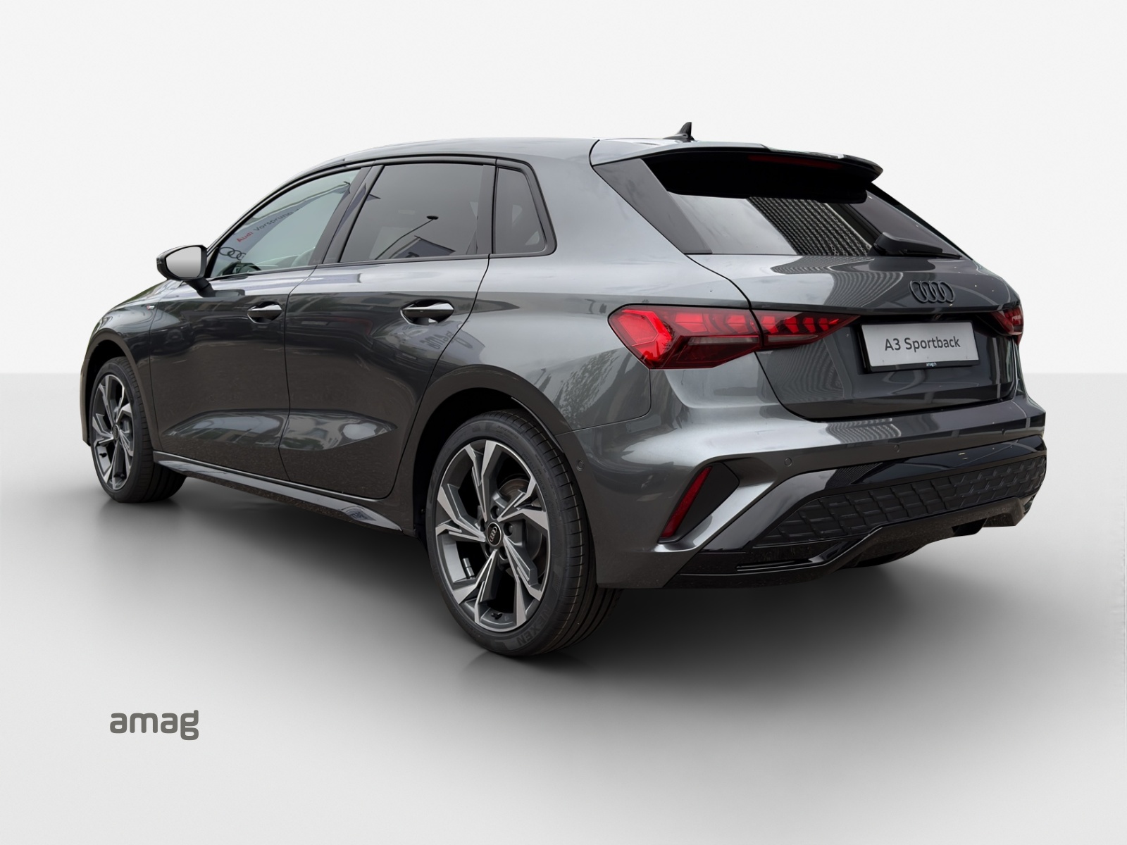 AUDI A3 Sportback TFSI 110kW S line Attraction-showroom-element-2