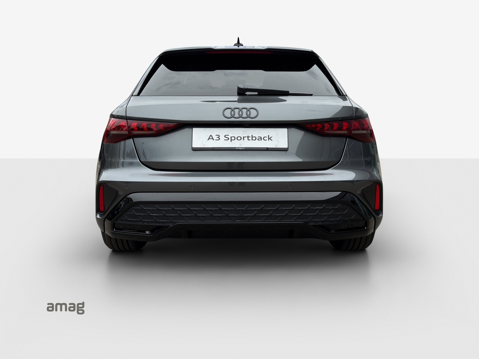 AUDI A3 Sportback TFSI 110kW S line Attraction-showroom-element-3