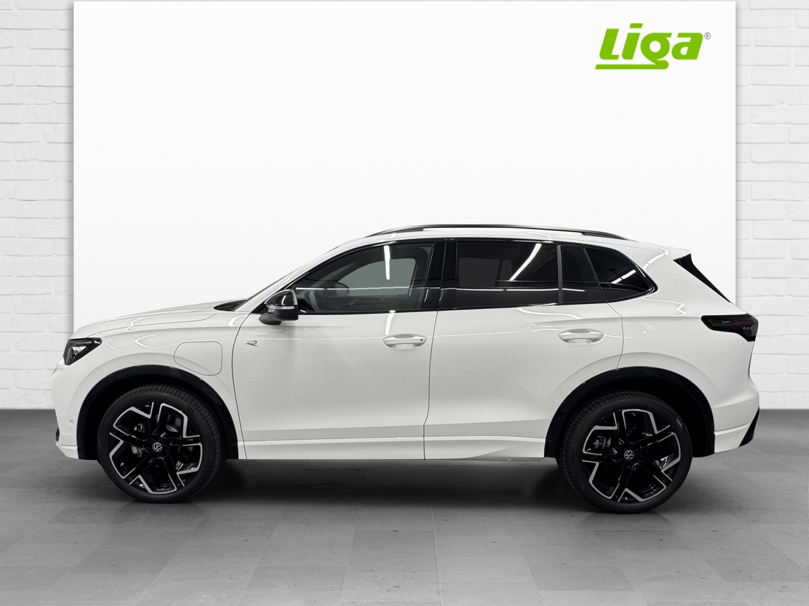 VW Tiguan 1.5 TSI PHEV R-Line United DSG-image-2
