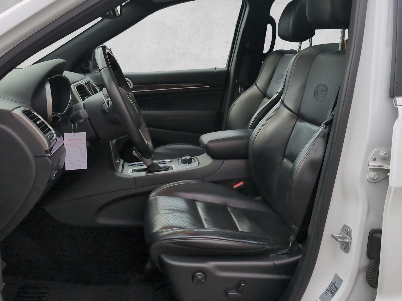 JEEP Grand Cherokee 3.6 Overland-image-8