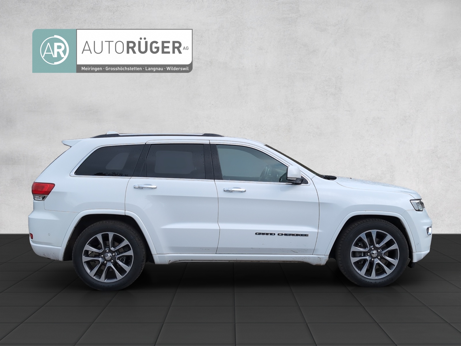 JEEP Grand Cherokee 3.6 Overland-image-6