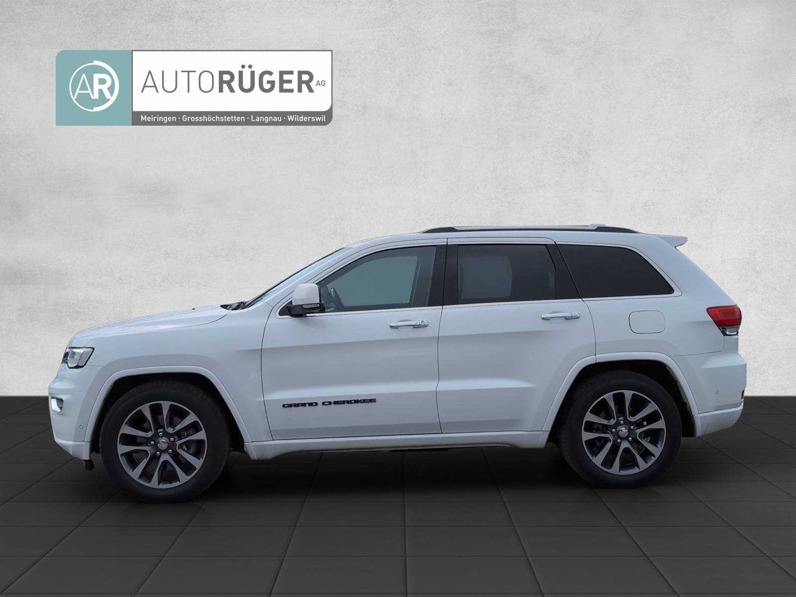 JEEP Grand Cherokee 3.6 Overland-image-2