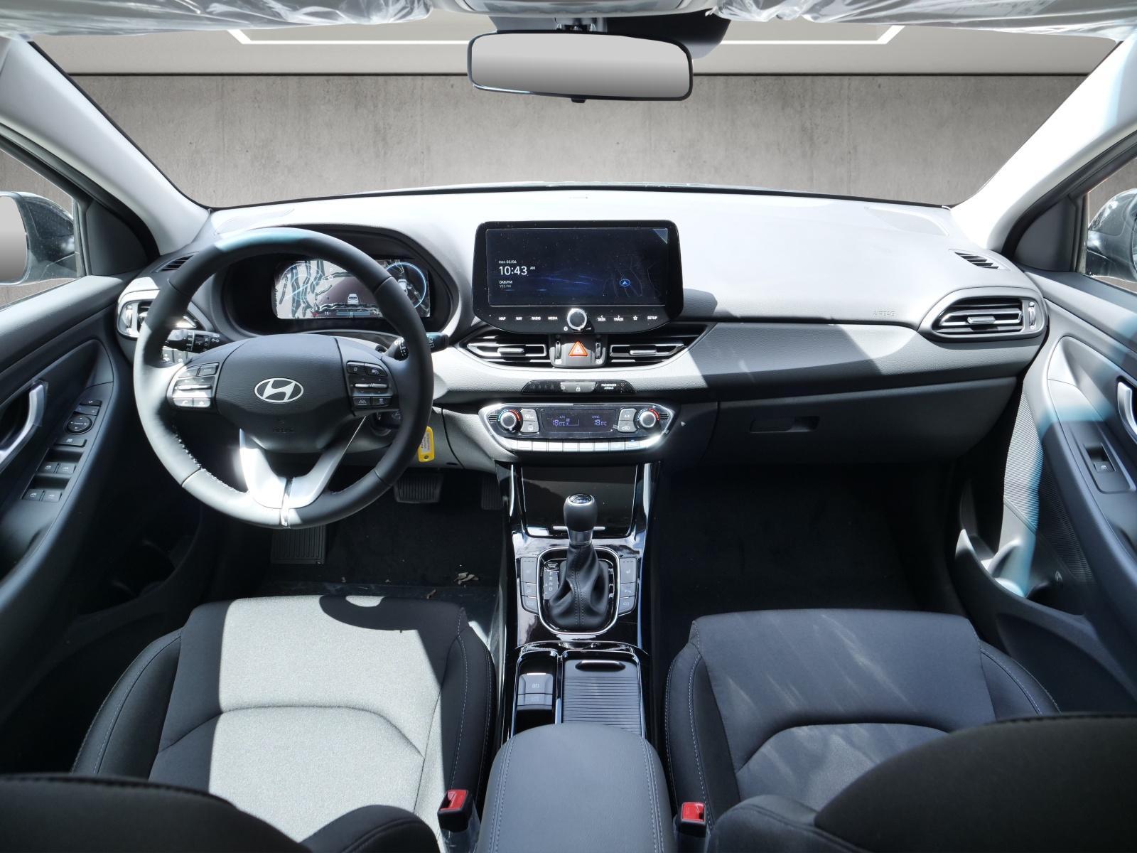 HYUNDAI i30 Wagon 1.5 T-GDi Amplia-image-12