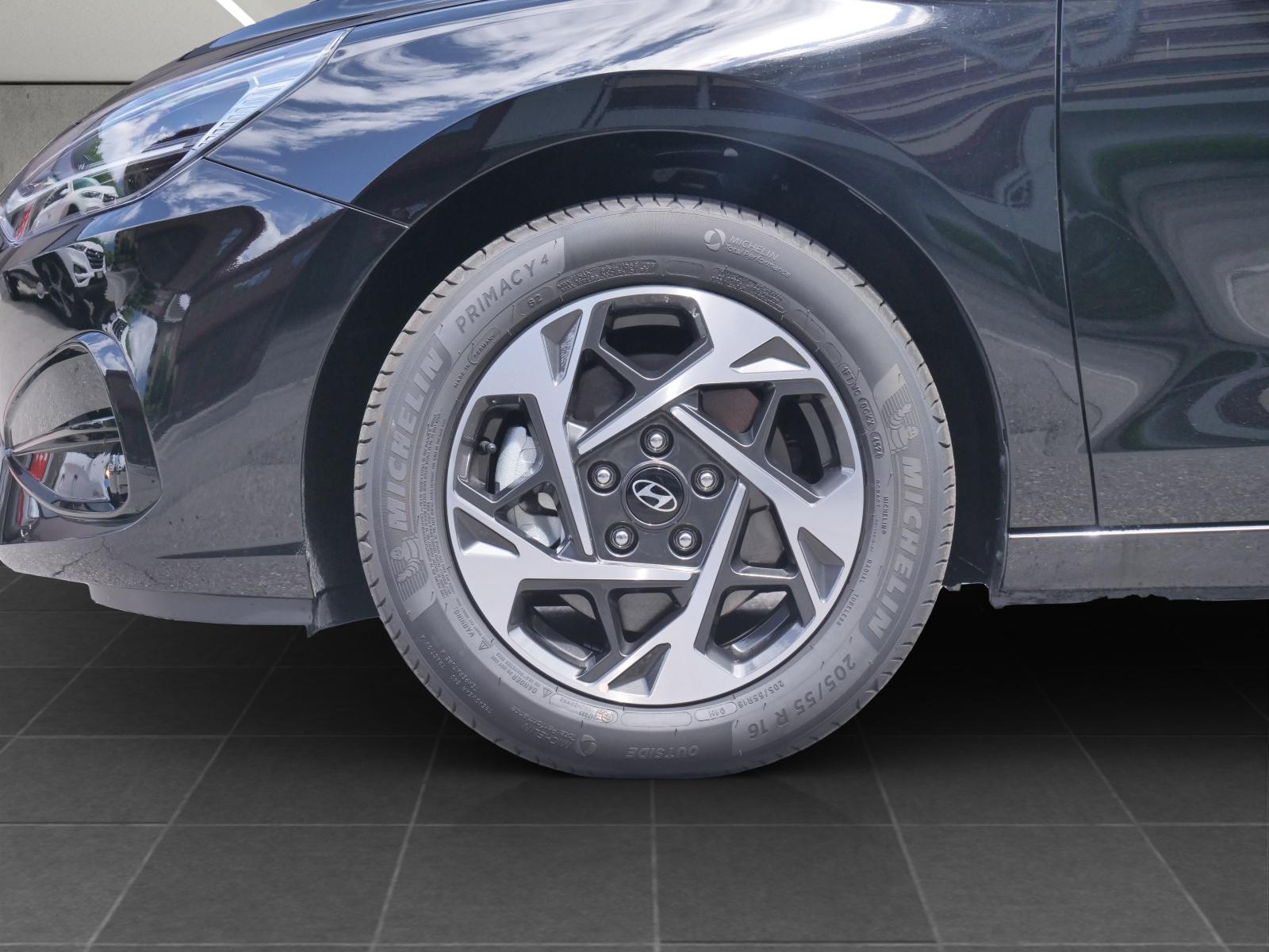 HYUNDAI i30 Wagon 1.5 T-GDi Amplia-image-17