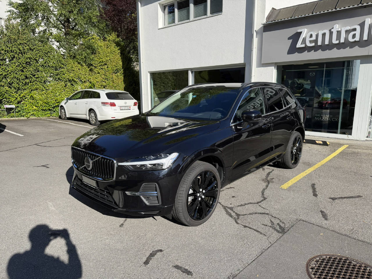 VOLVO XC60 2.0 B4 MH Core AWD-image-2