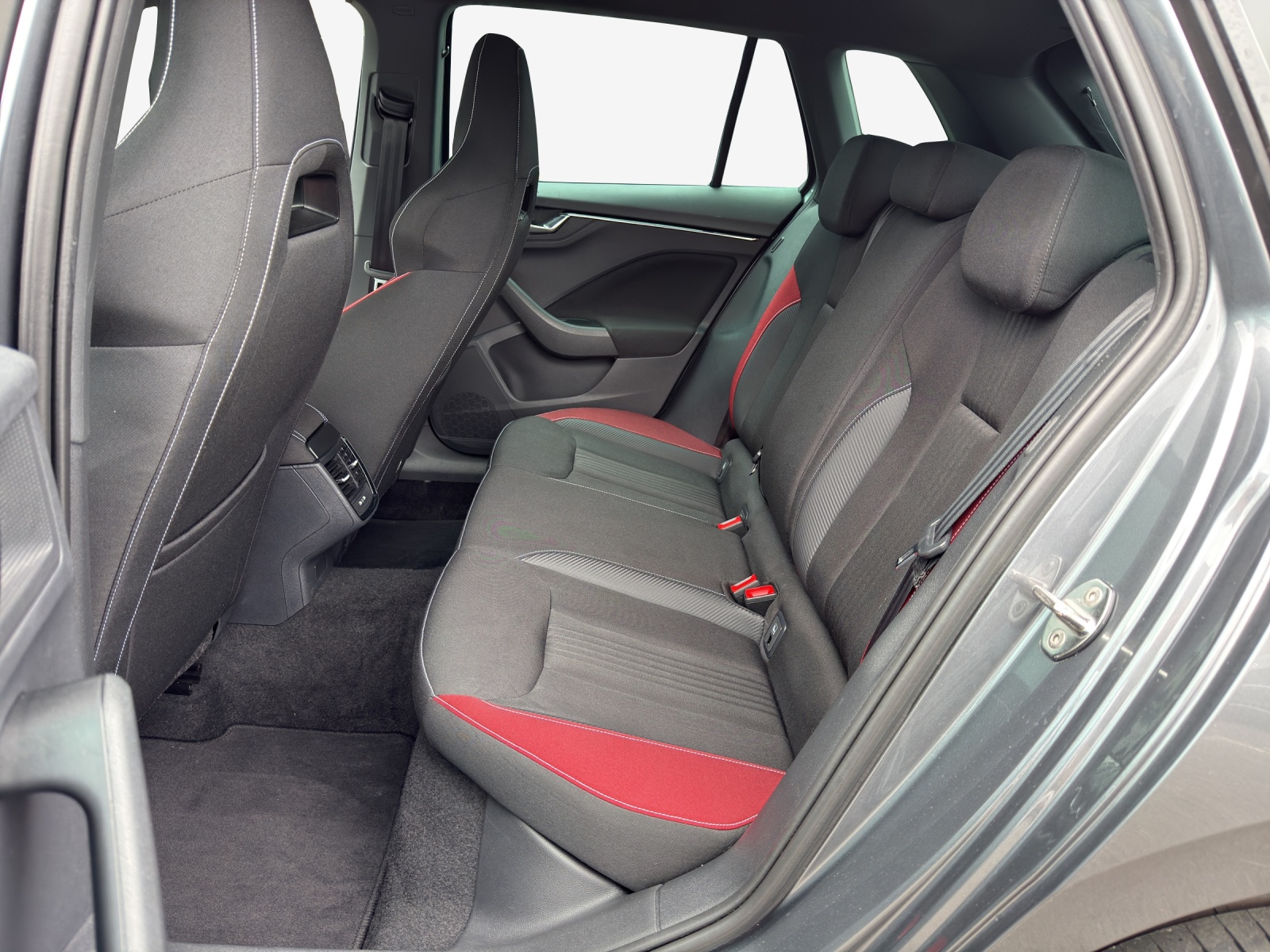 SKODA Kamiq 1.5 TSI ACT Monte Carlo DSG-image-11