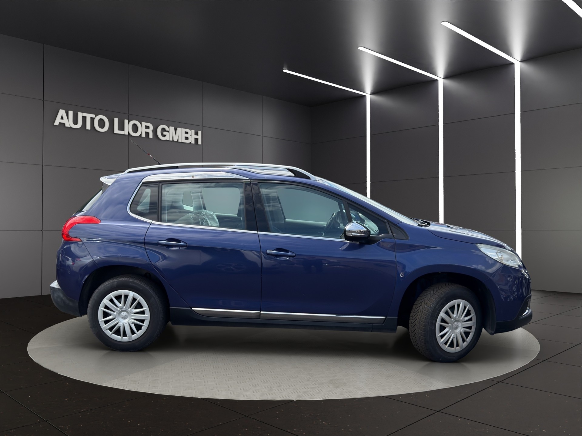 PEUGEOT 2008 1.2 PureTech Active-image-6