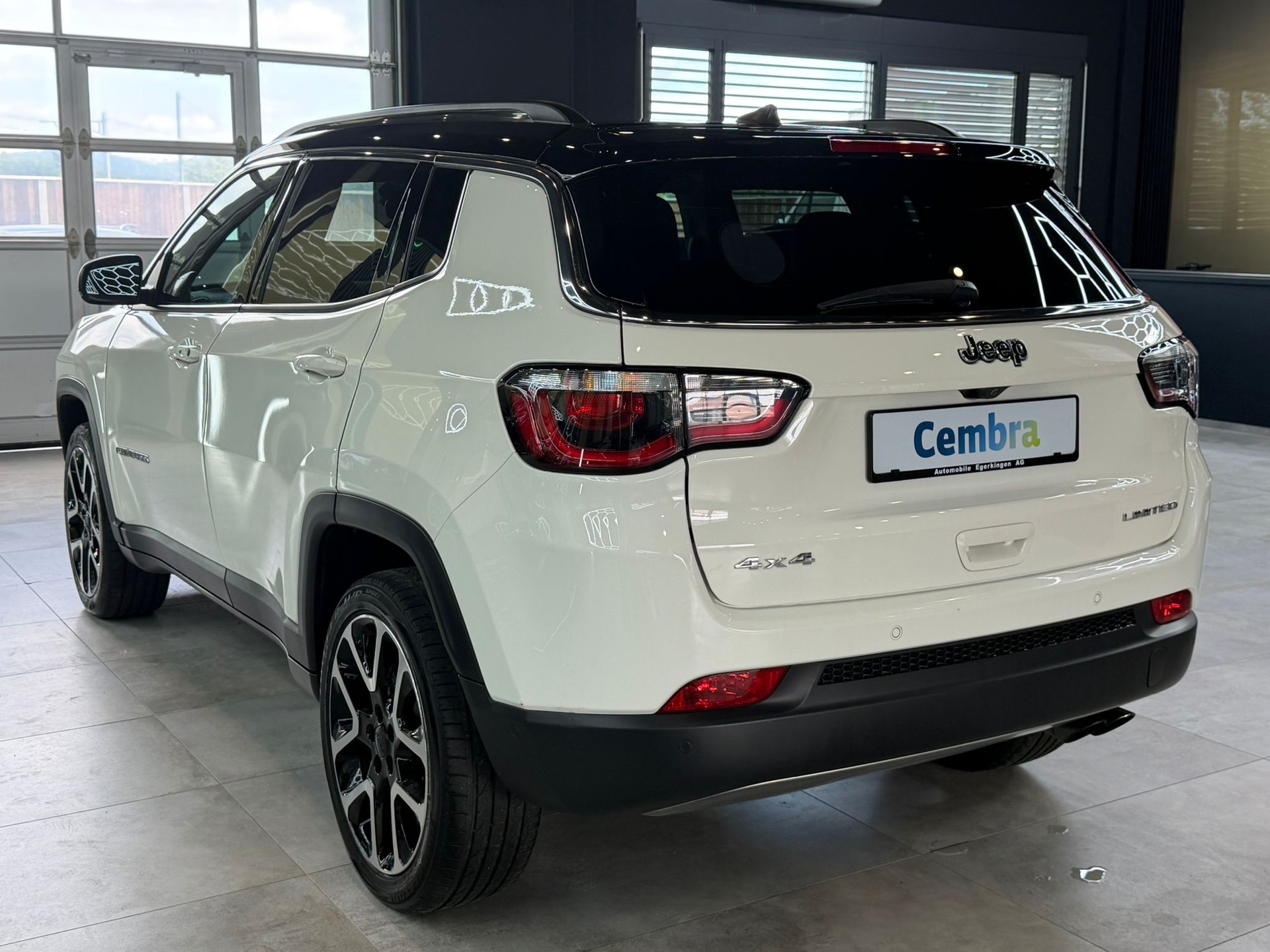 JEEP Compass 1.4 Turbo Limited AWD 9ATX-image-6