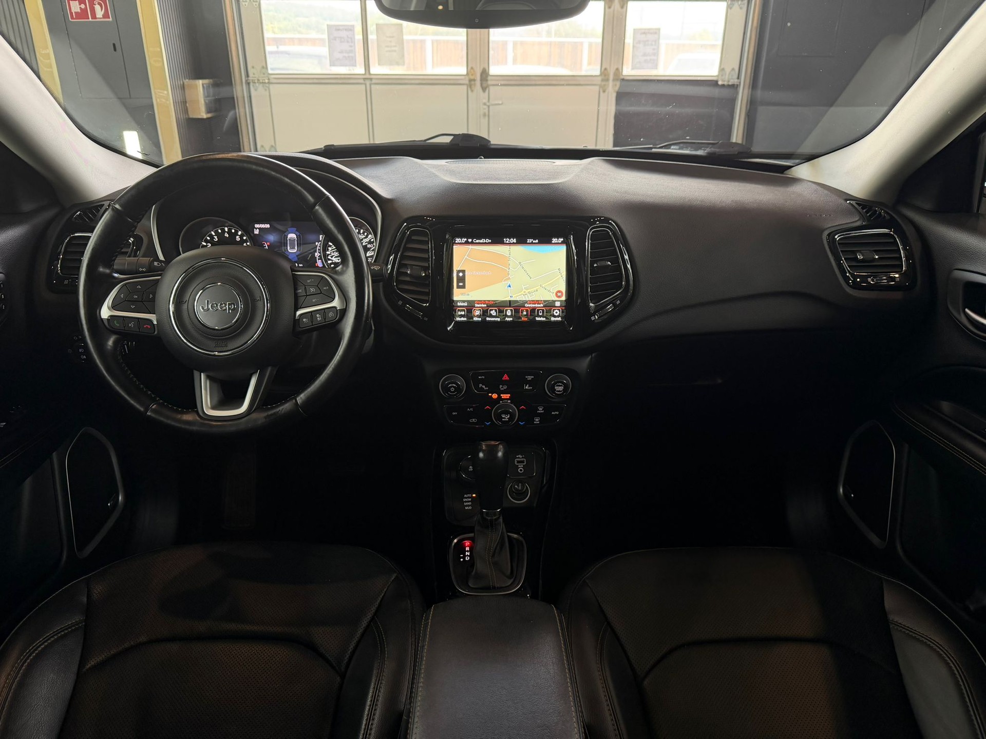 JEEP Compass 1.4 Turbo Limited AWD 9ATX-image-12