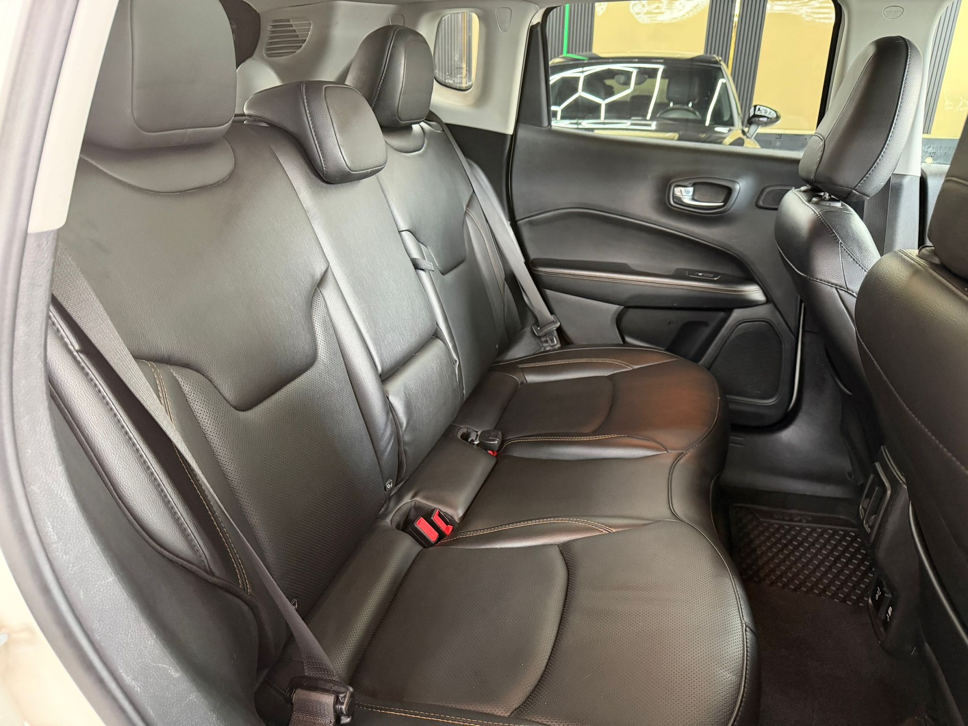 JEEP Compass 1.4 Turbo Limited AWD 9ATX-image-14