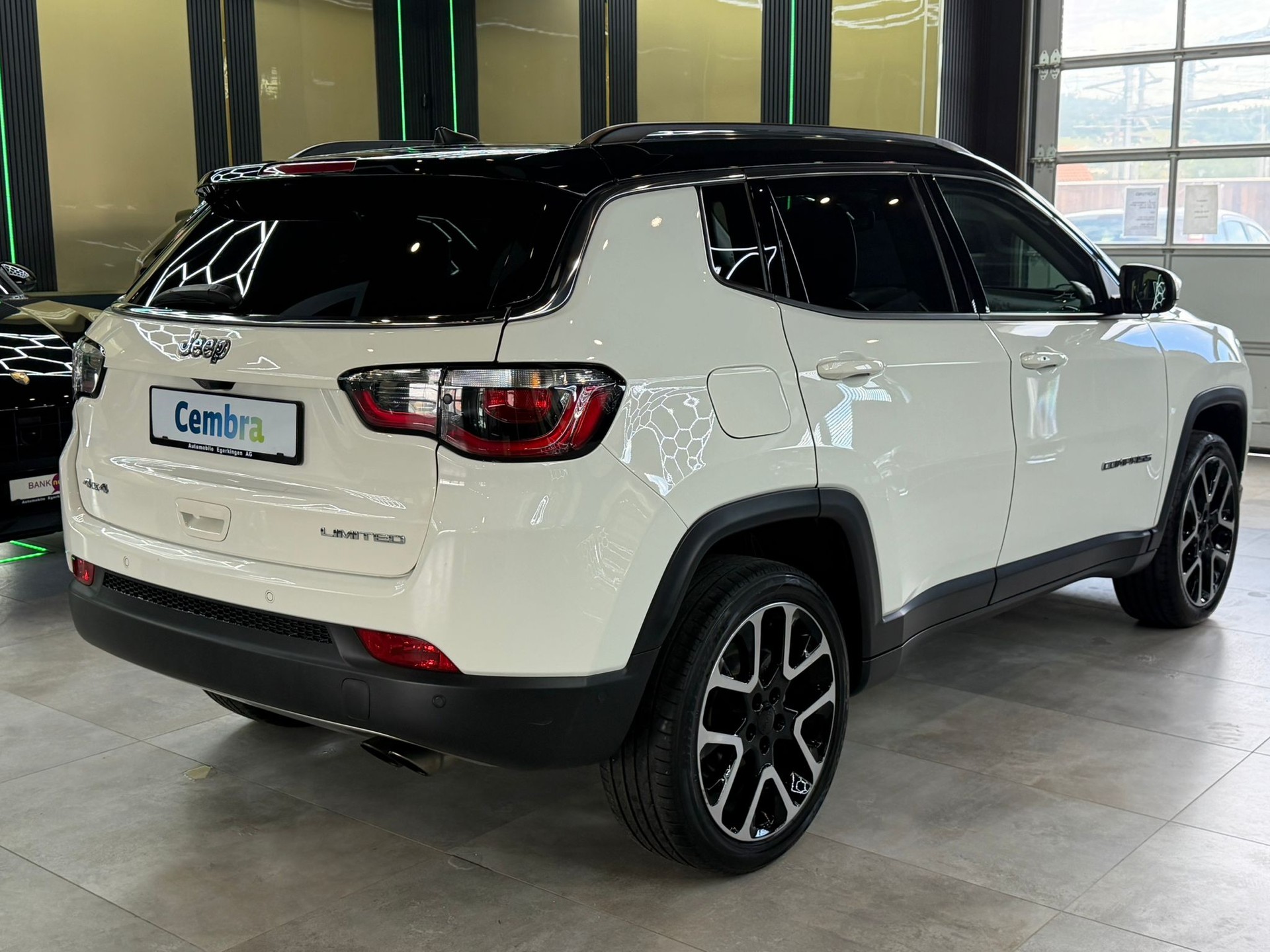 JEEP Compass 1.4 Turbo Limited AWD 9ATX-image-4