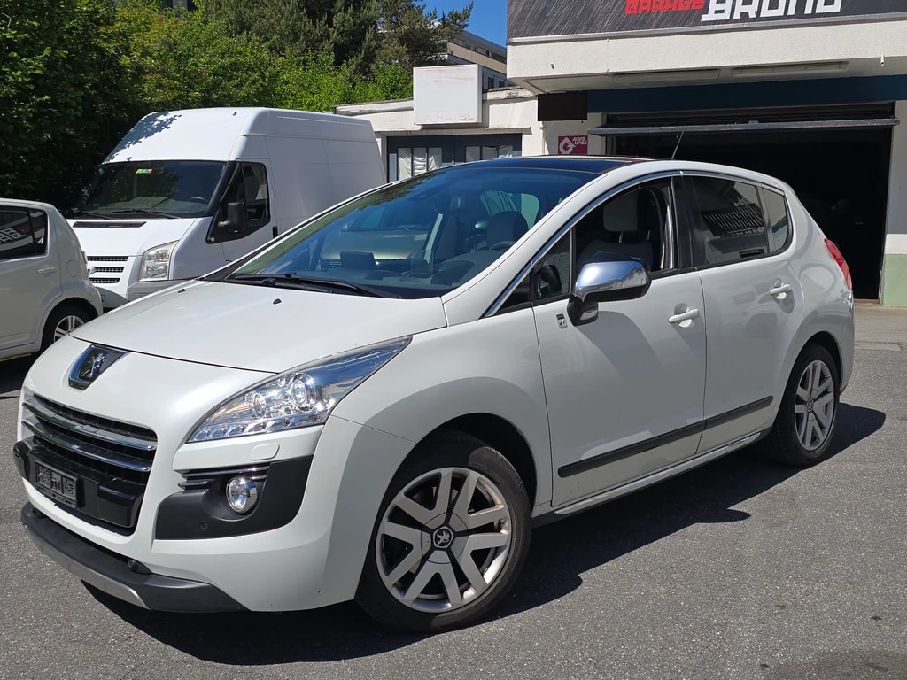 PEUGEOT 3008 HYbrid4 2.0 HDI EGS6