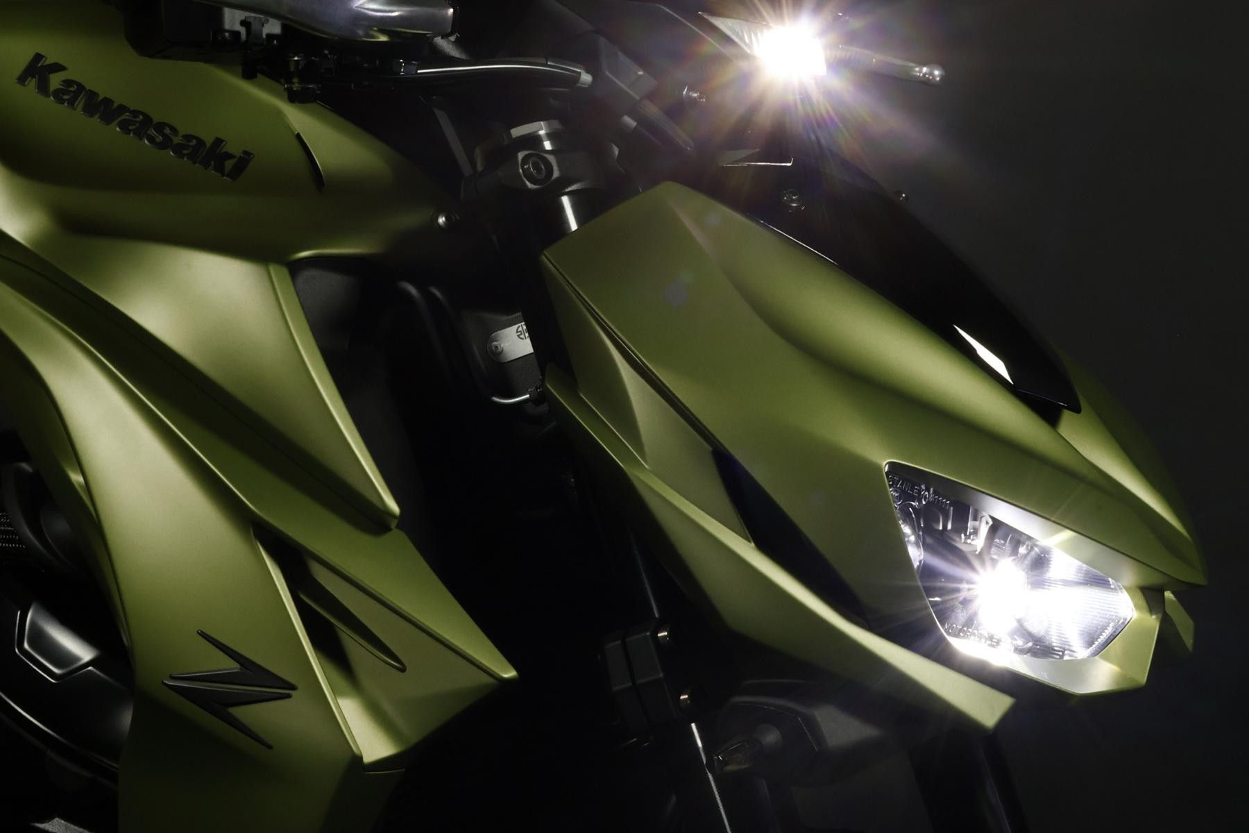 KAWASAKI Z 1100 *Army Edition* Level 3-showroom-element-3