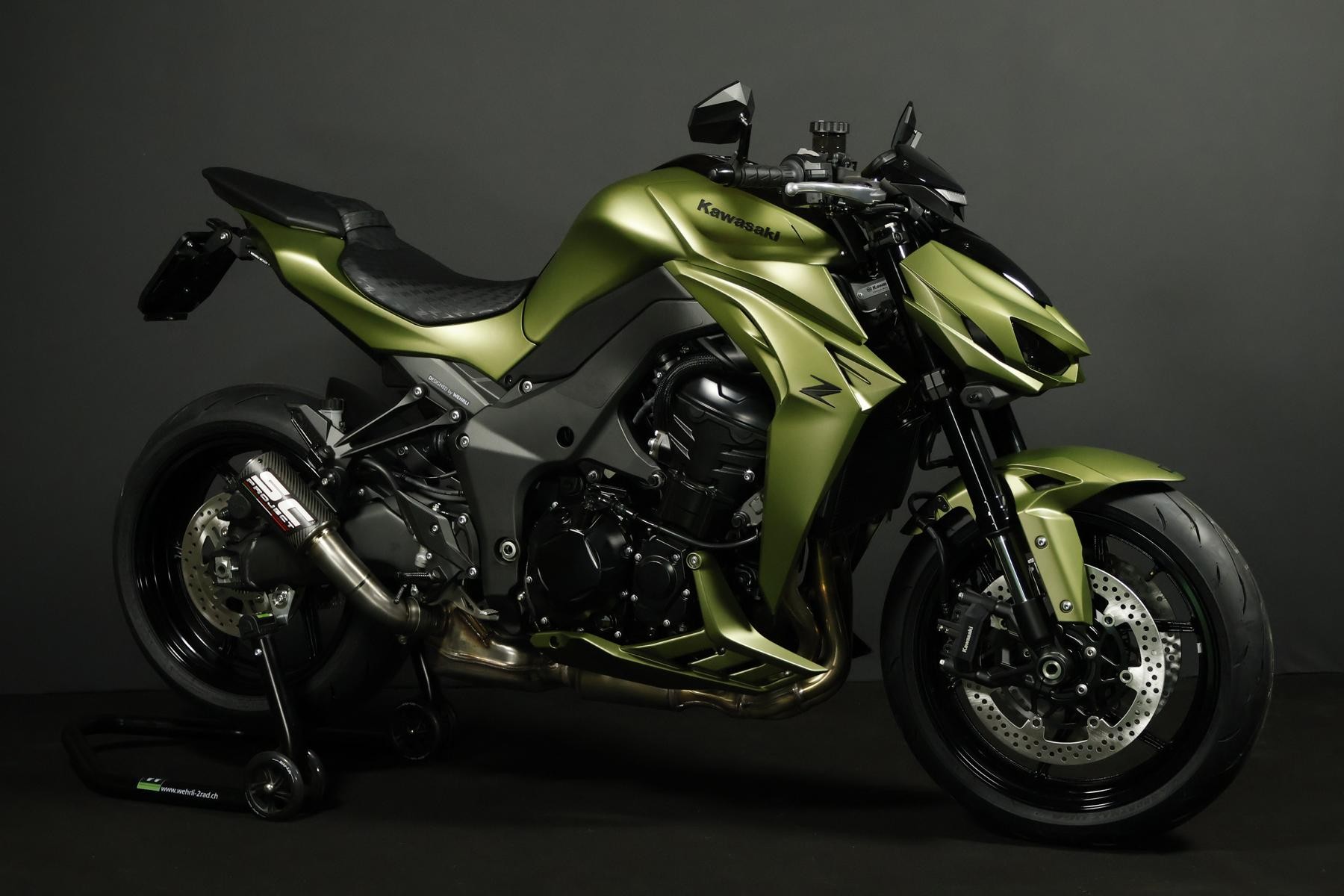 KAWASAKI Z 1100 *Army Edition* Level 3-showroom-element-2