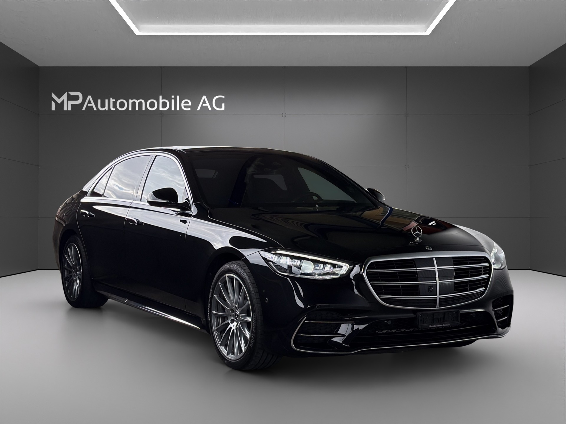 MERCEDES-BENZ S 500 L 4Matic AMG Line 9G-Tronic-showroom-element-1