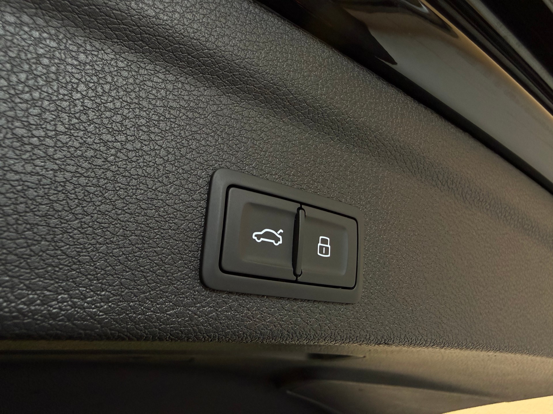 AUDI Q3 Sportback 45 TFSI S line quattro S-tronic-image-28
