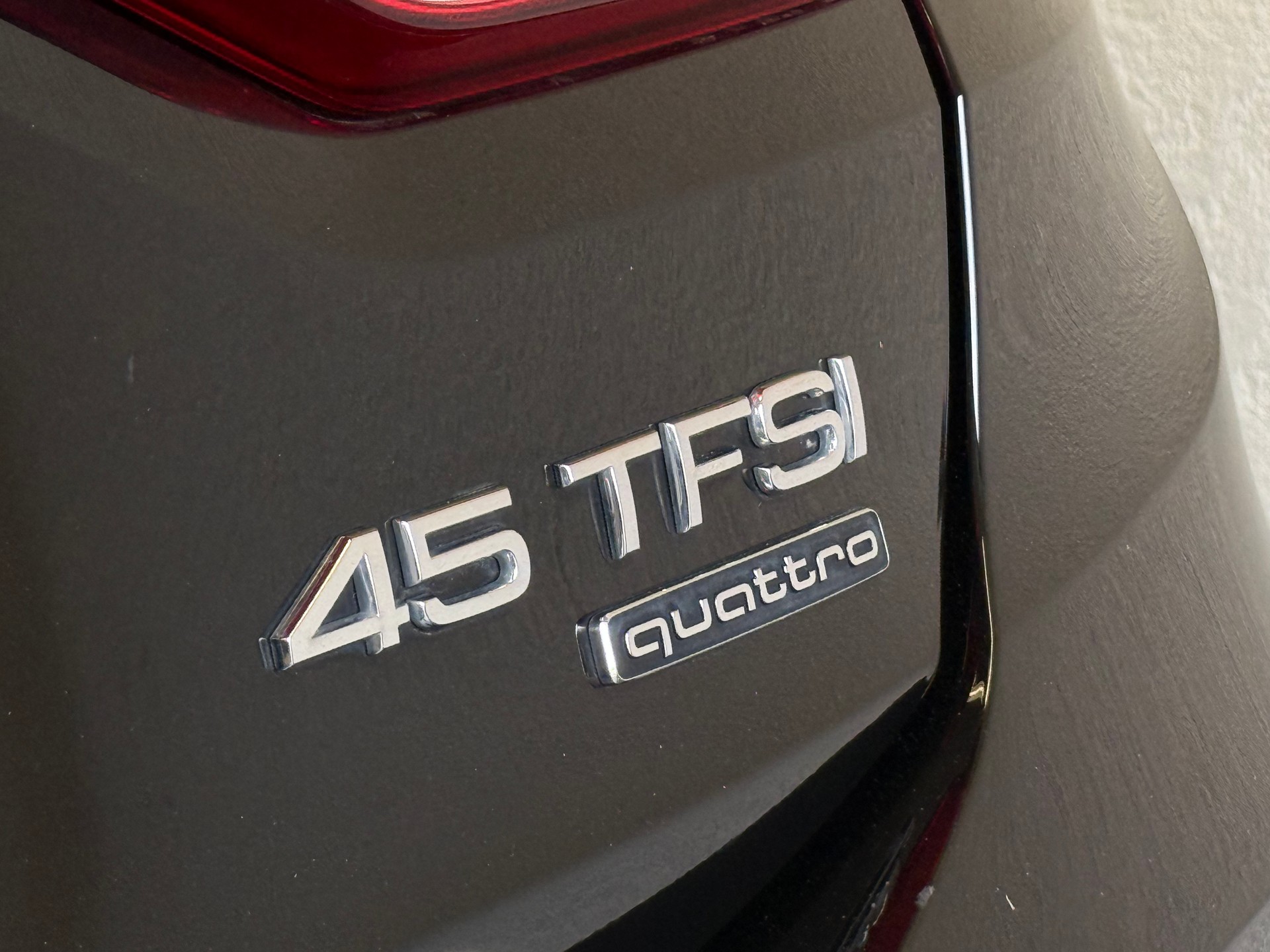 AUDI Q3 Sportback 45 TFSI S line quattro S-tronic-image-29