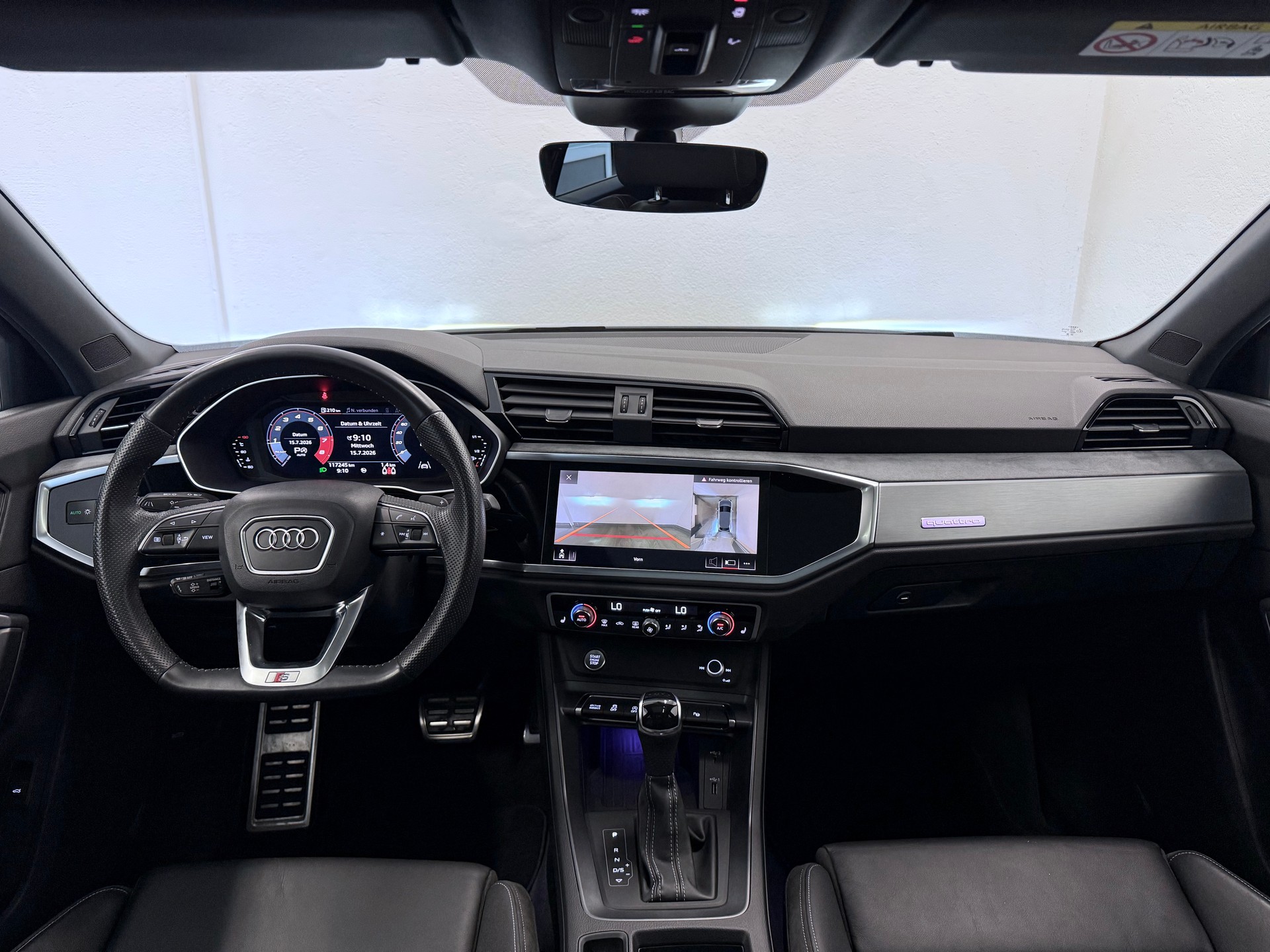 AUDI Q3 Sportback 45 TFSI S line quattro S-tronic-image-22