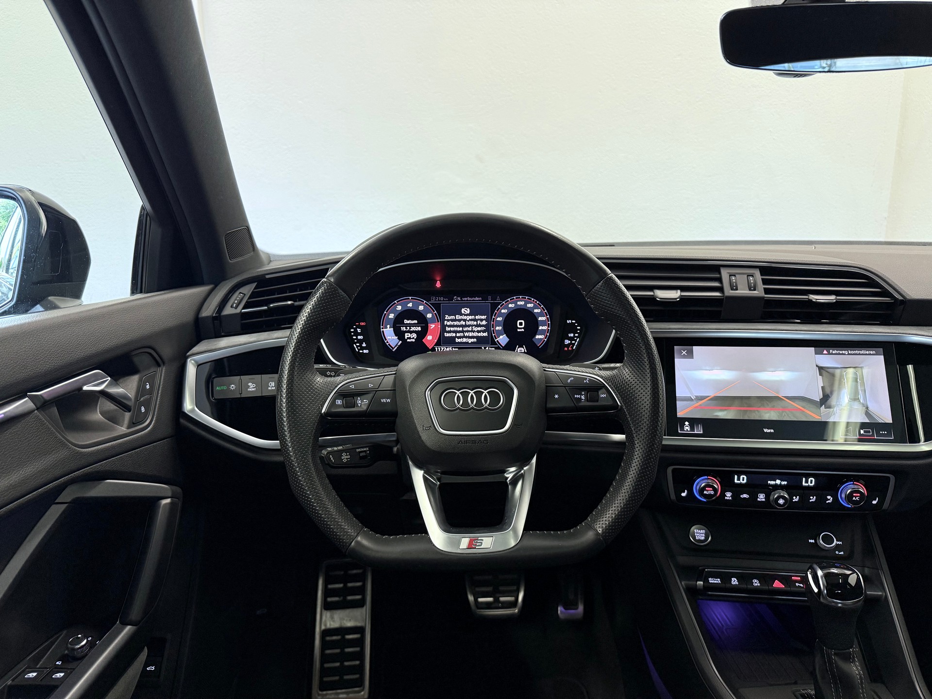 AUDI Q3 Sportback 45 TFSI S line quattro S-tronic-image-21