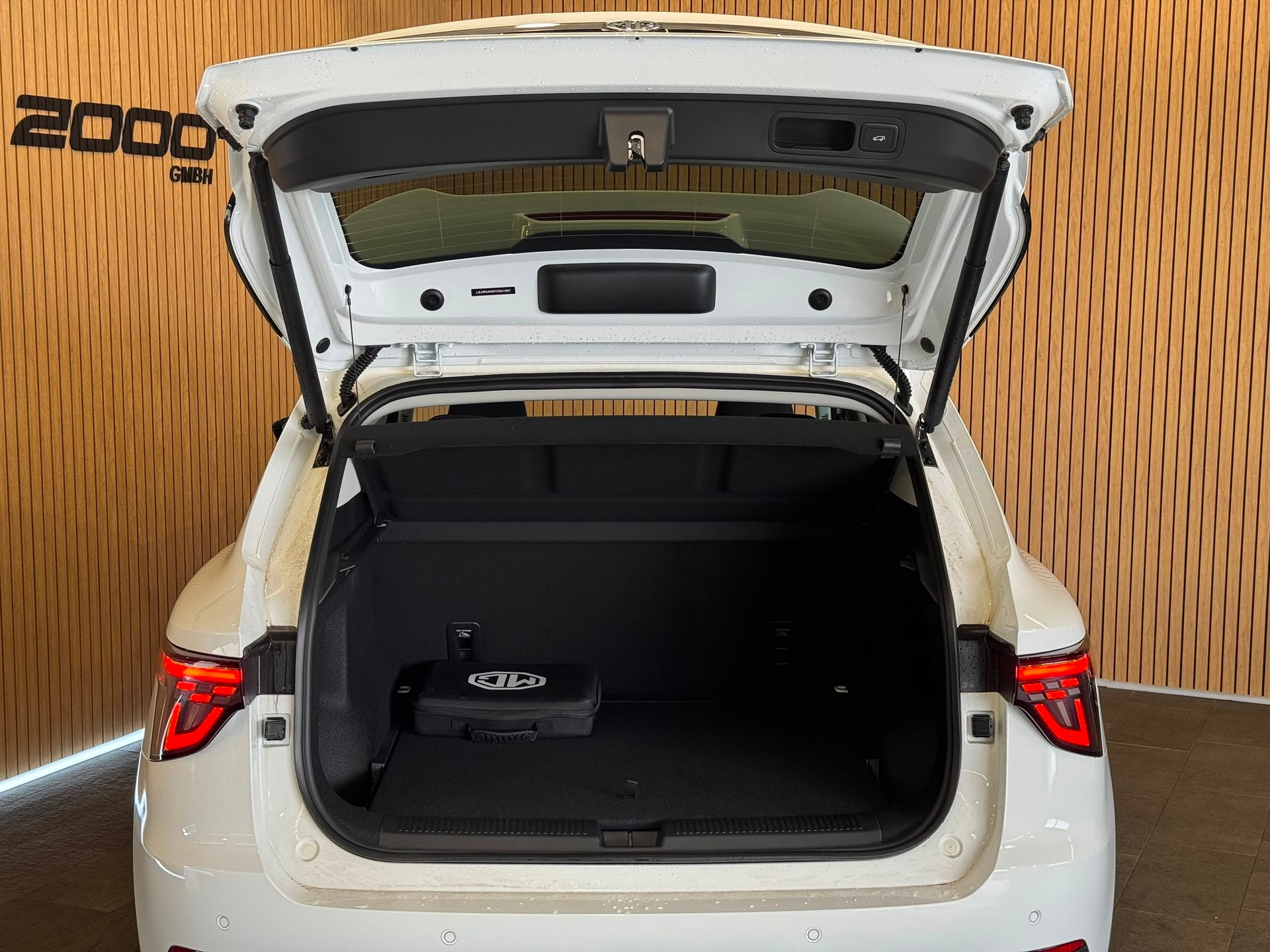 MG S5 EV 64kWh Luxury-image-6