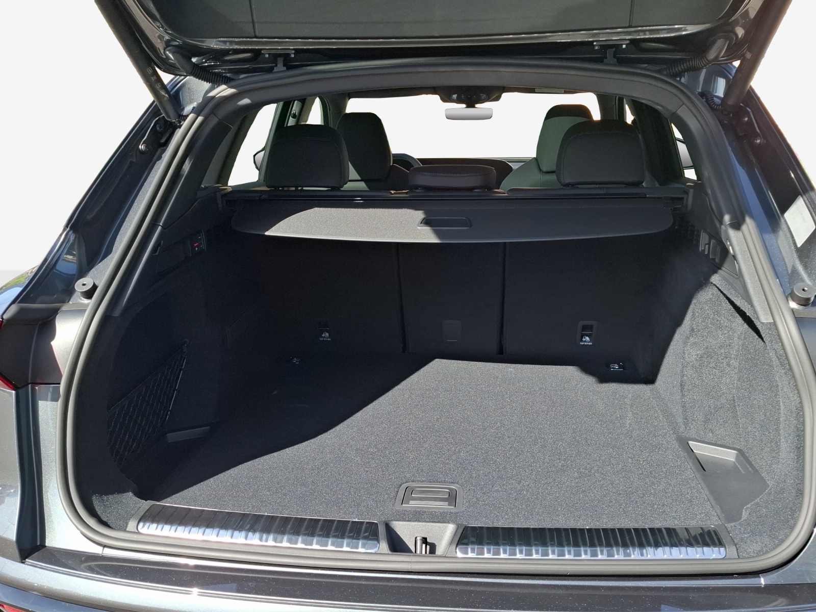 AUDI SQ5 TFSI quattro S-tronic-image-12