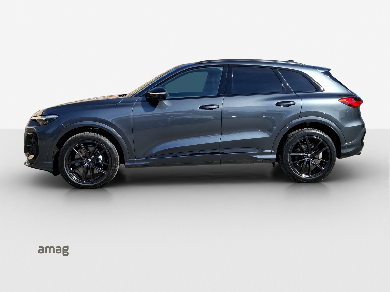 AUDI SQ5 TFSI quattro S-tronic-showroom-element-1