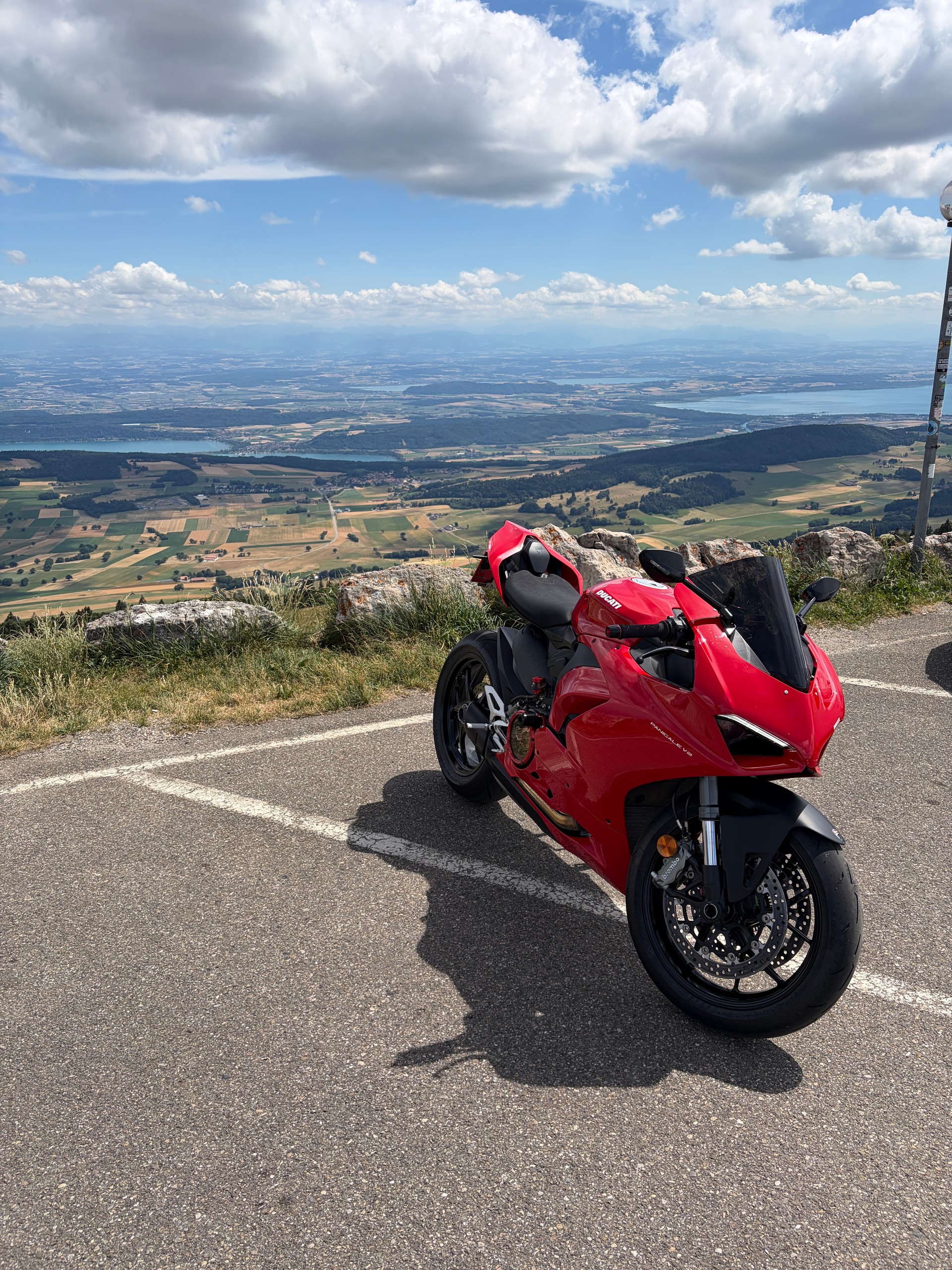 DUCATI Panigale V2-image-0
