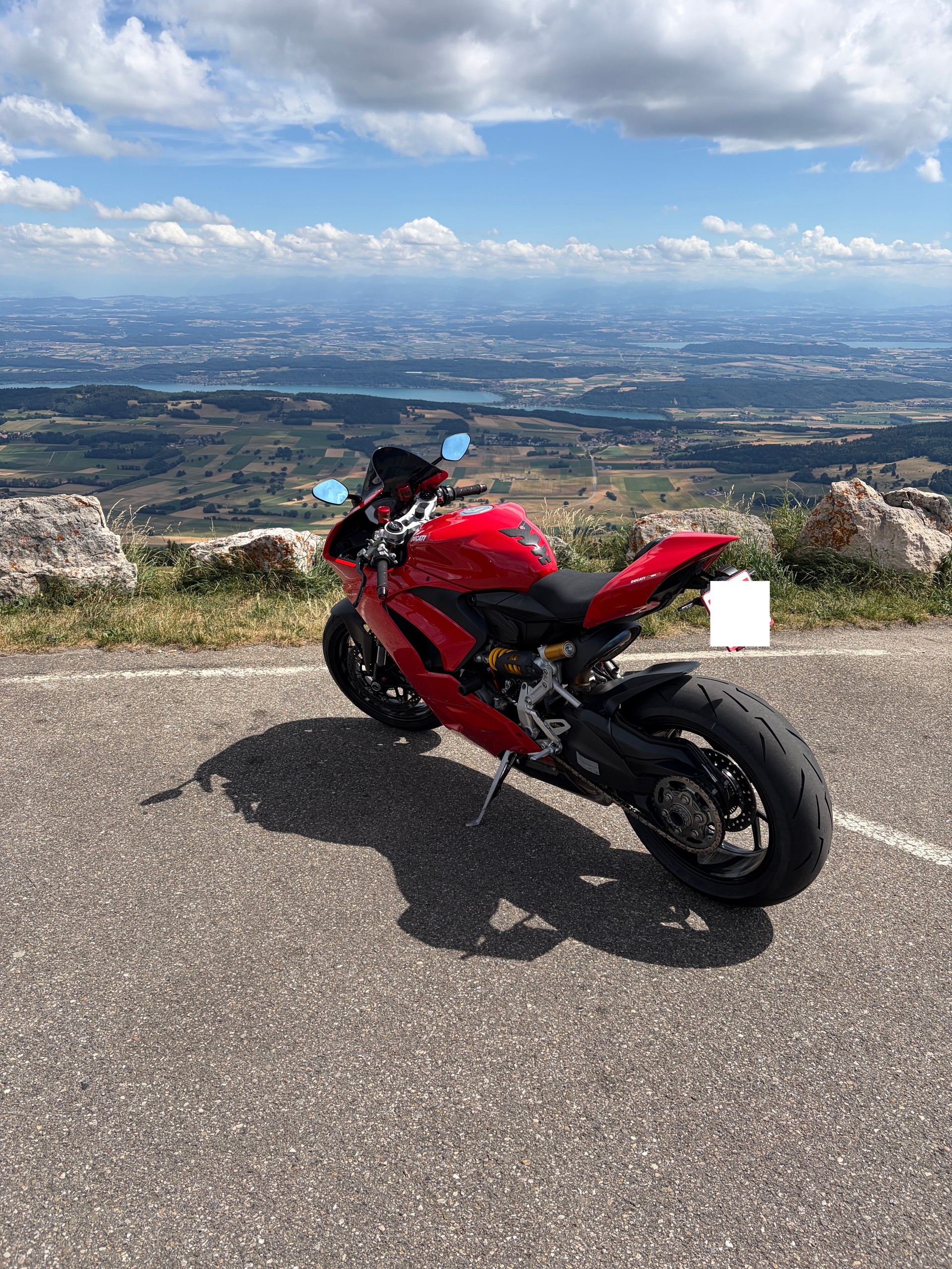 DUCATI Panigale V2-image-4