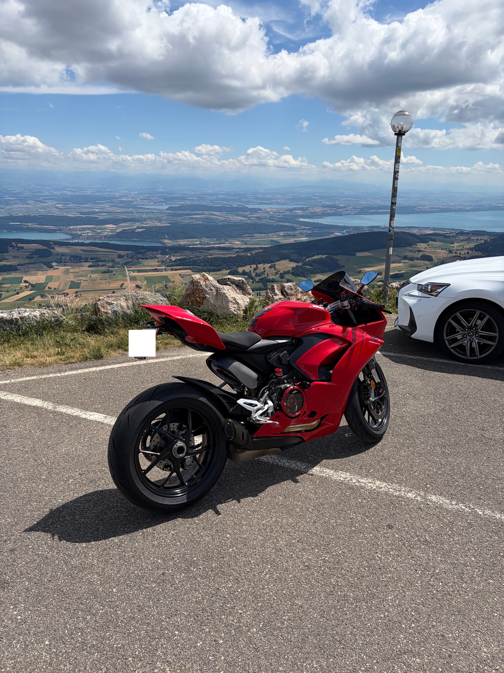 DUCATI Panigale V2-image-7