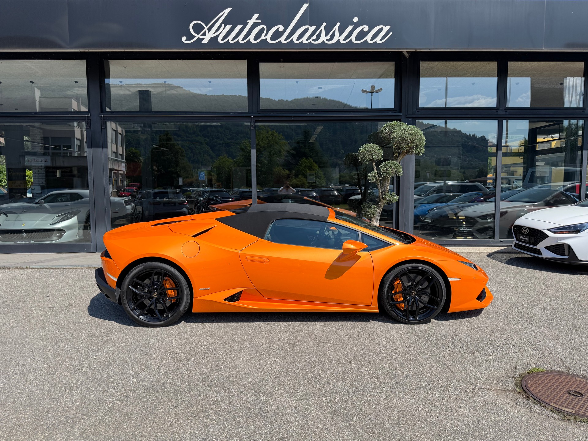 LAMBORGHINI Huracan LP610-4 Spyder DCT-image-4