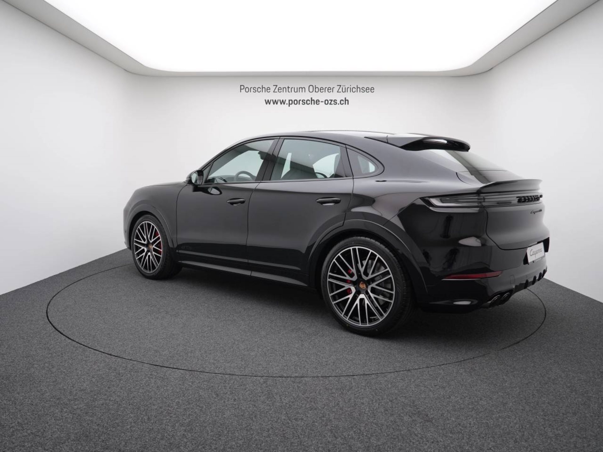 PORSCHE Cayenne GTS Coupé-showroom-element-2