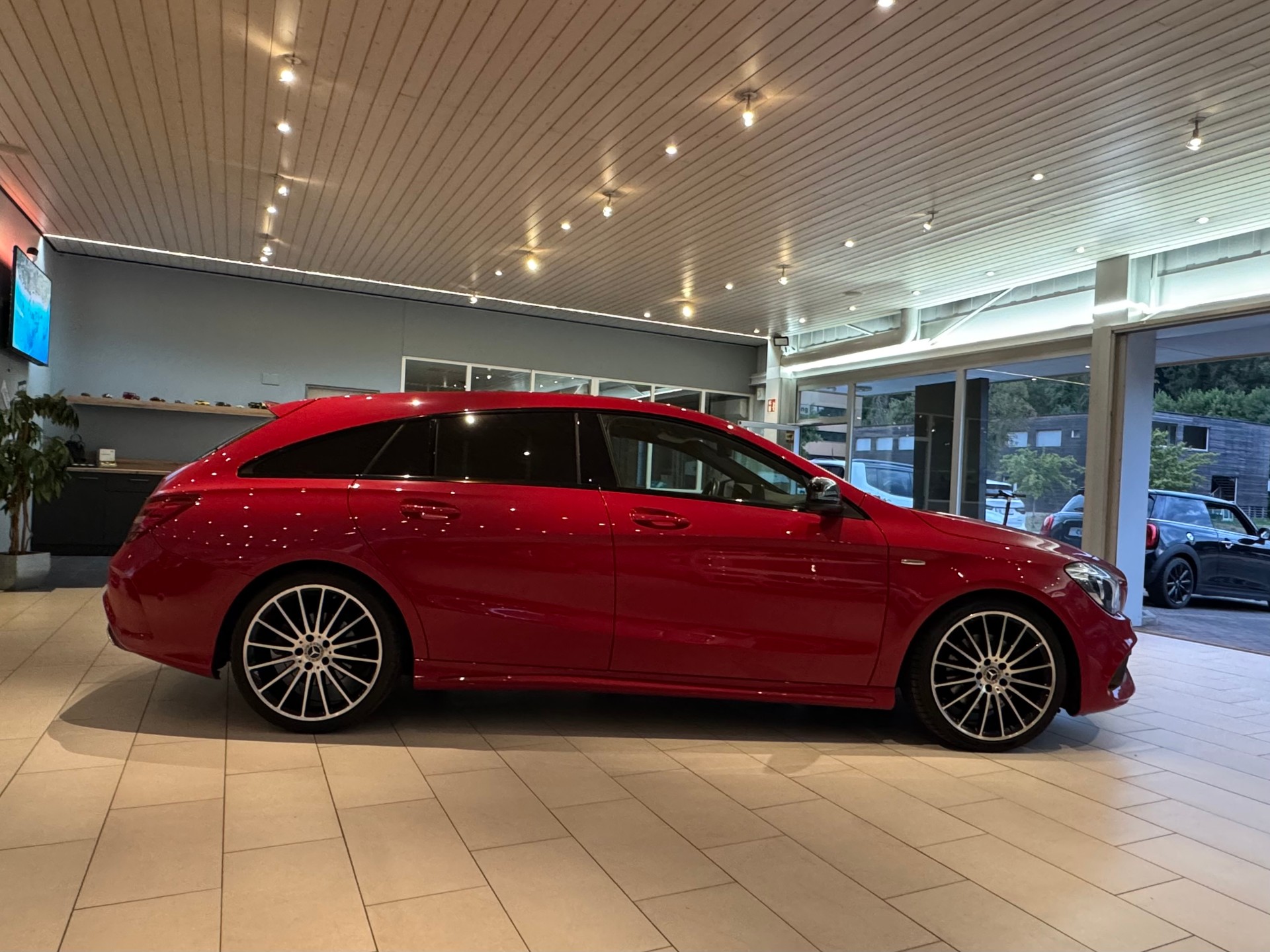 MERCEDES-BENZ CLA Shooting Brake 250 Sport 4Matic 7G-DCT-image-6