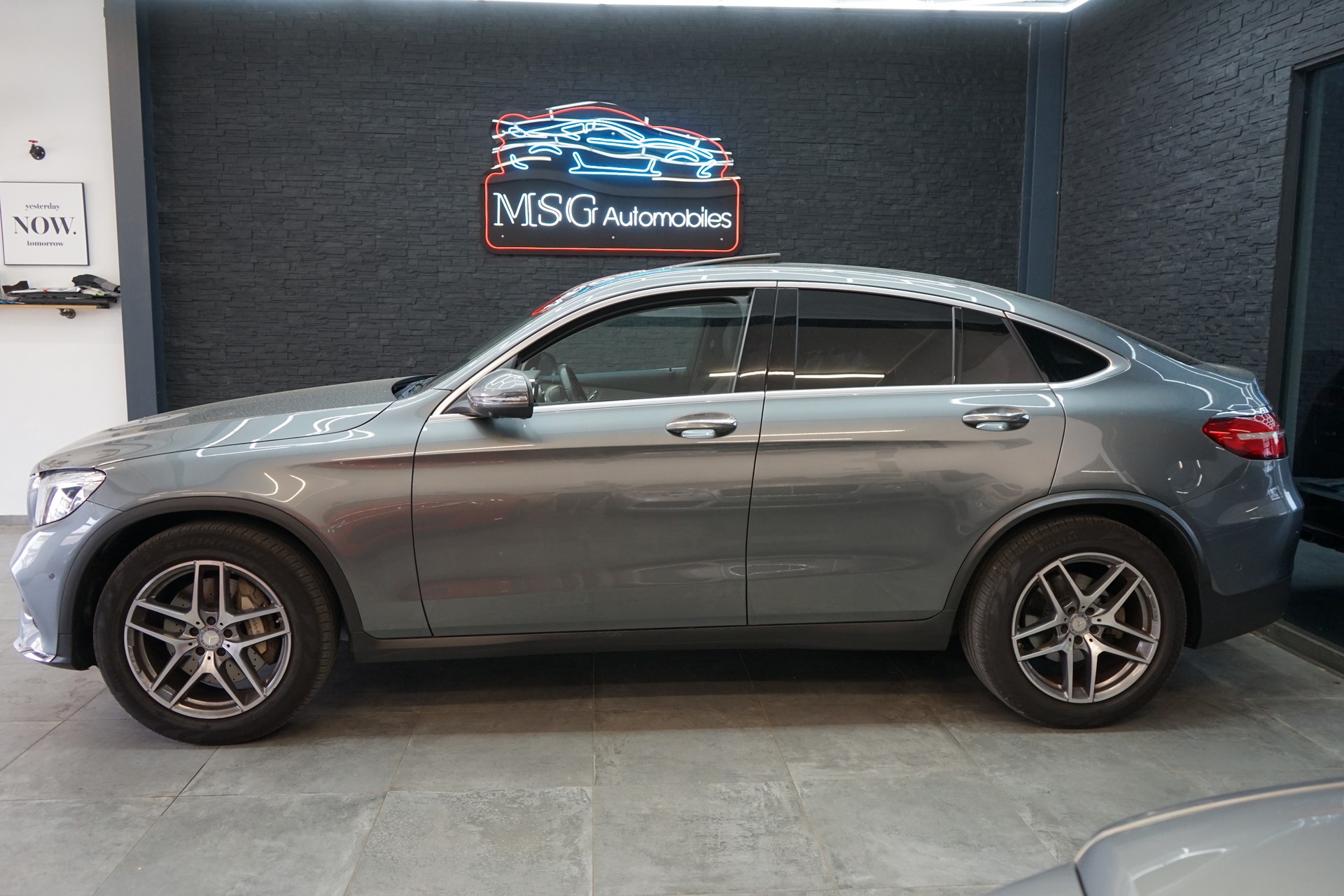 MERCEDES-BENZ GLC Coupé 250 AMG Line 4Matic 9G-Tronic-showroom-element-1
