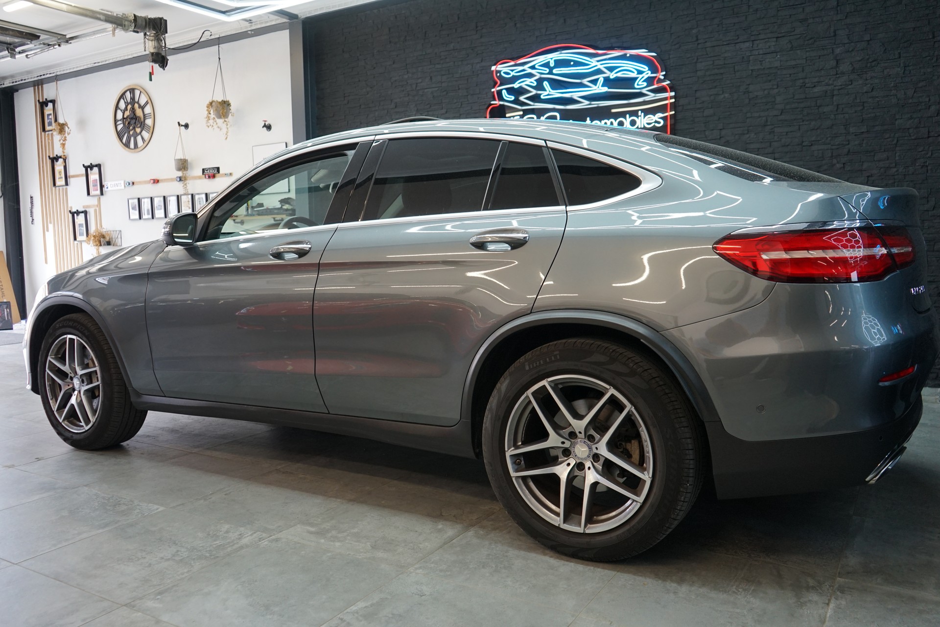 MERCEDES-BENZ GLC Coupé 250 AMG Line 4Matic 9G-Tronic-showroom-element-2