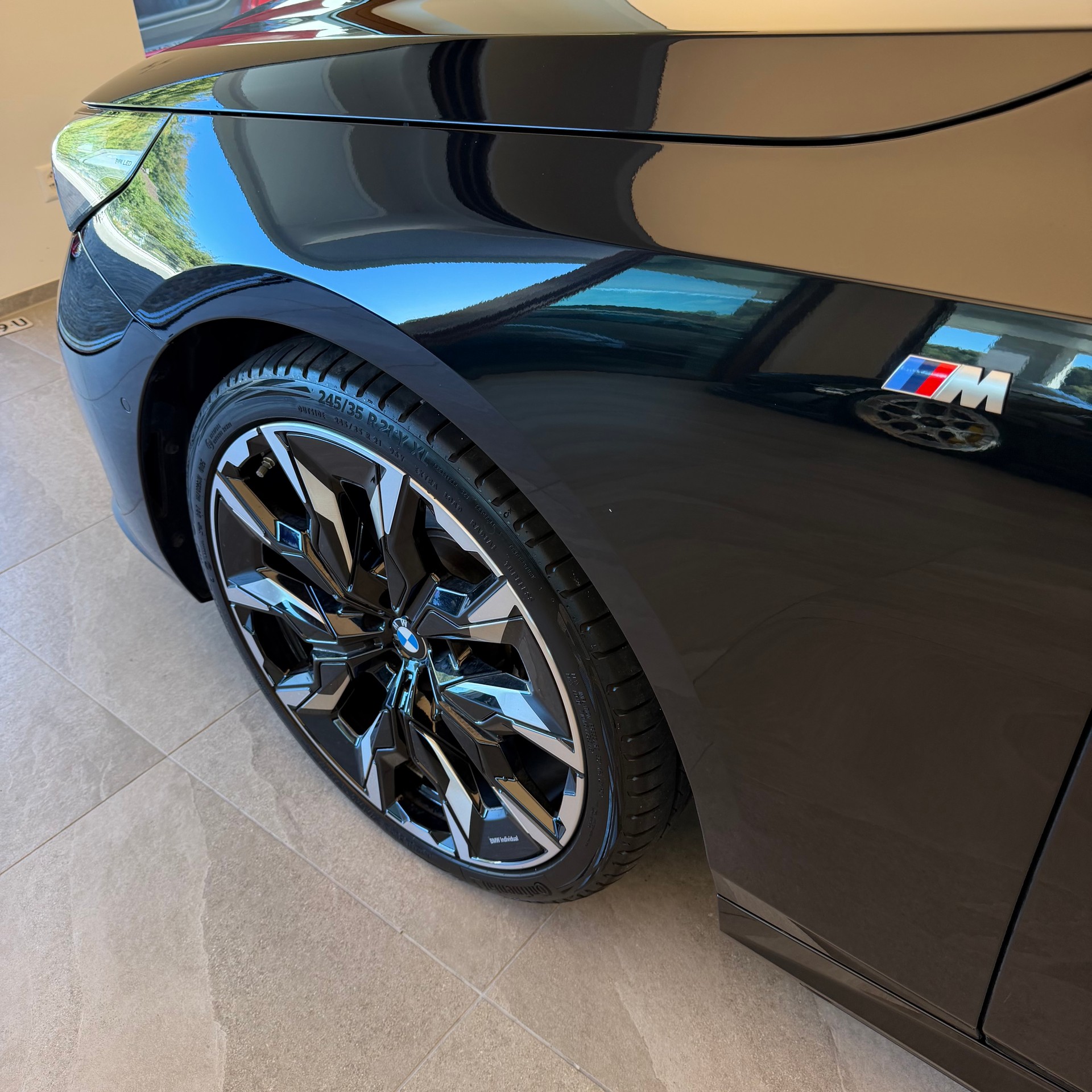 BMW 520i 48V M Sport Steptronic-showroom-element-3