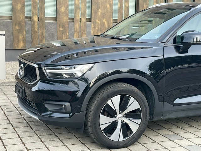 VOLVO XC40 D3 Momentum-image-7