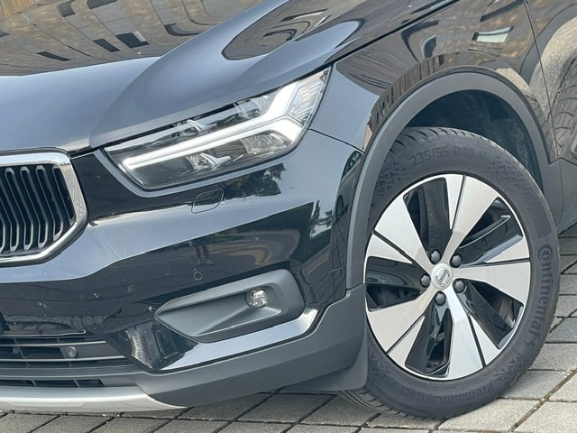 VOLVO XC40 D3 Momentum-showroom-element-3