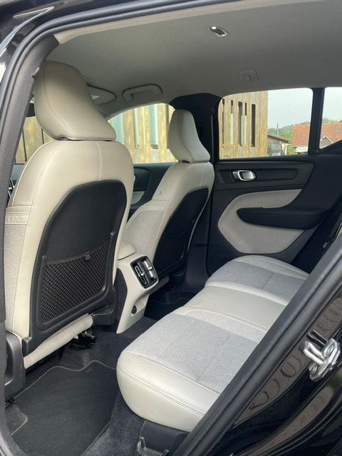 VOLVO XC40 D3 Momentum-image-26