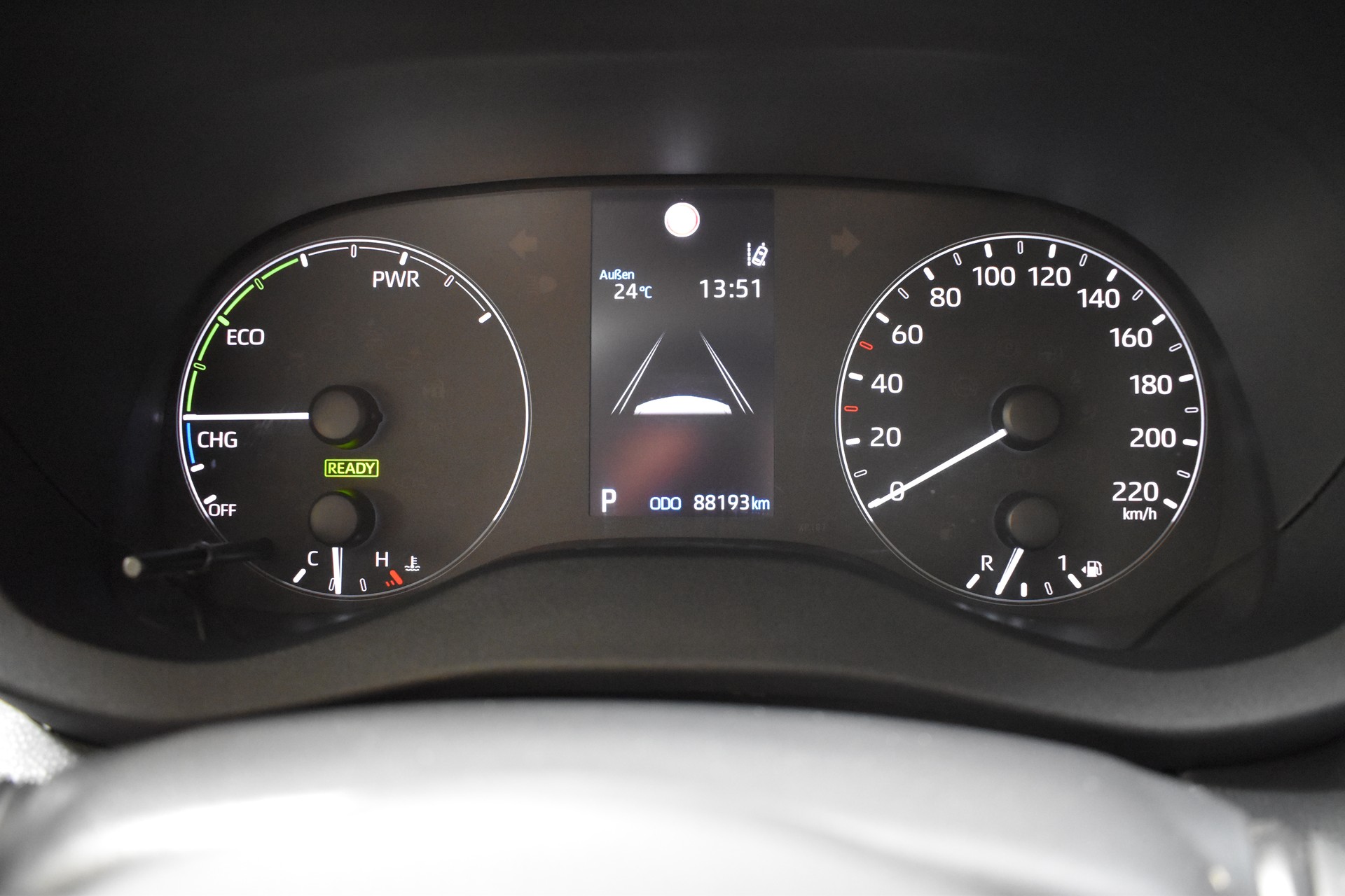 TOYOTA Yaris 1.5 Comfort e-CVT - New Model 2021-image-18