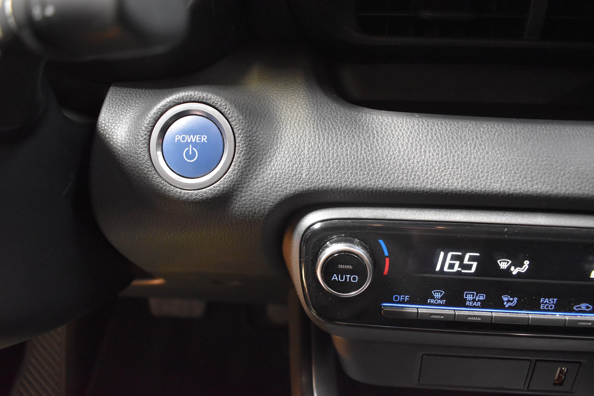 TOYOTA Yaris 1.5 Comfort e-CVT - New Model 2021-image-21